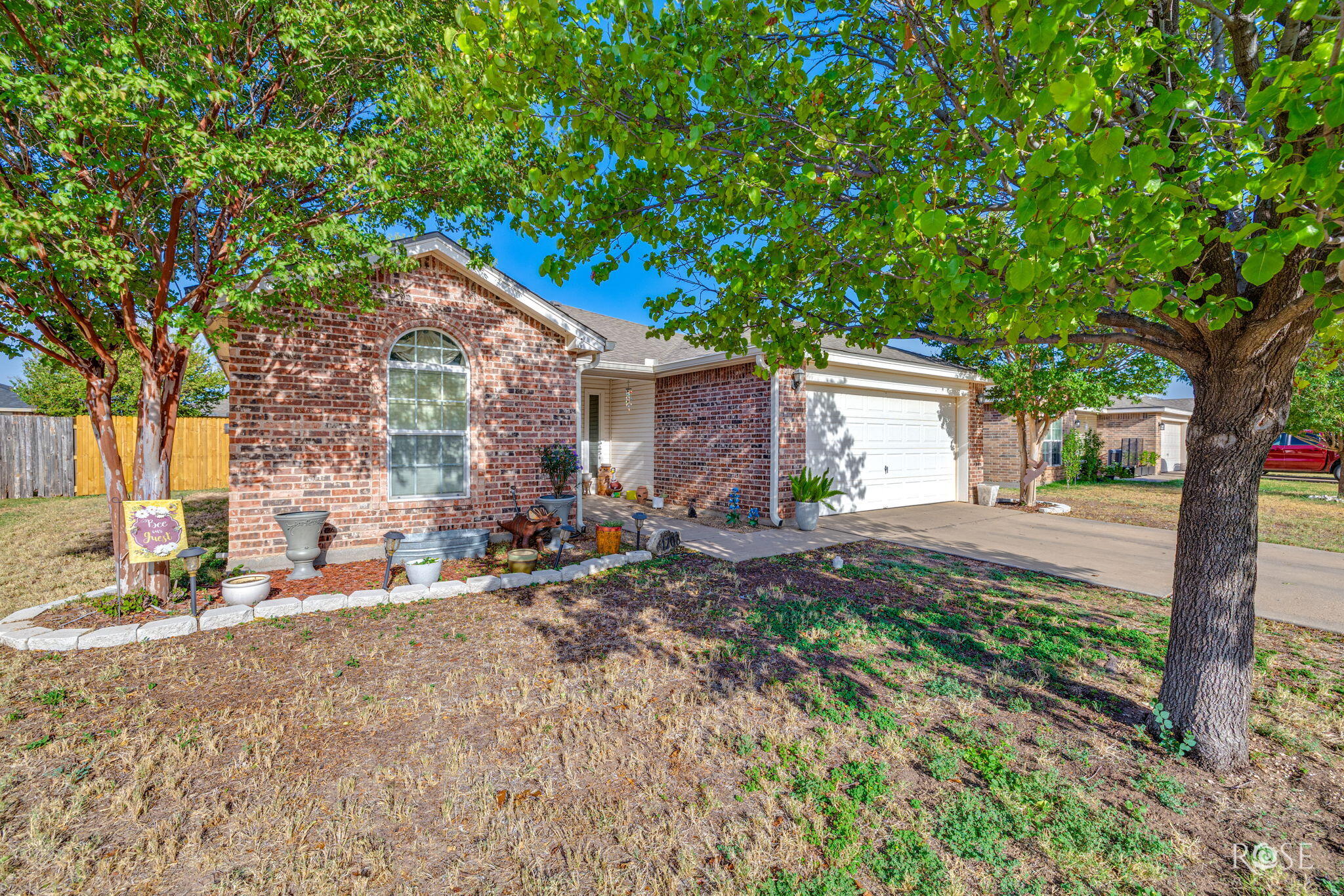1203 Wallace Lane Property Photo 4
