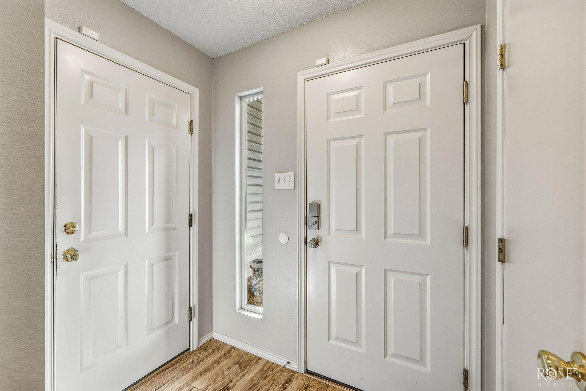 1203 Wallace Lane Property Photo 6