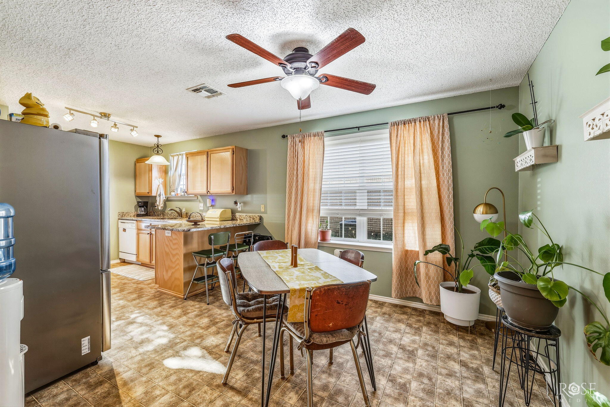 1203 Wallace Lane Property Photo 10
