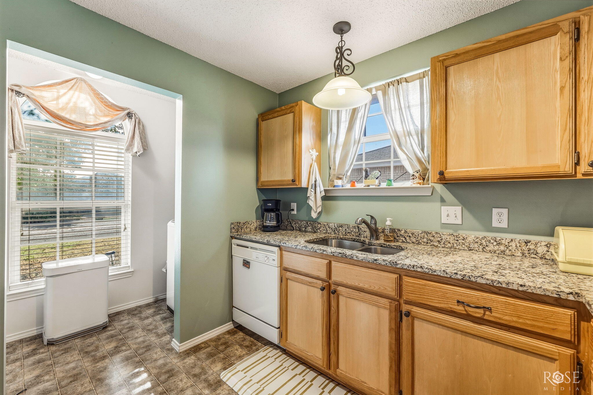 1203 Wallace Lane Property Photo 13