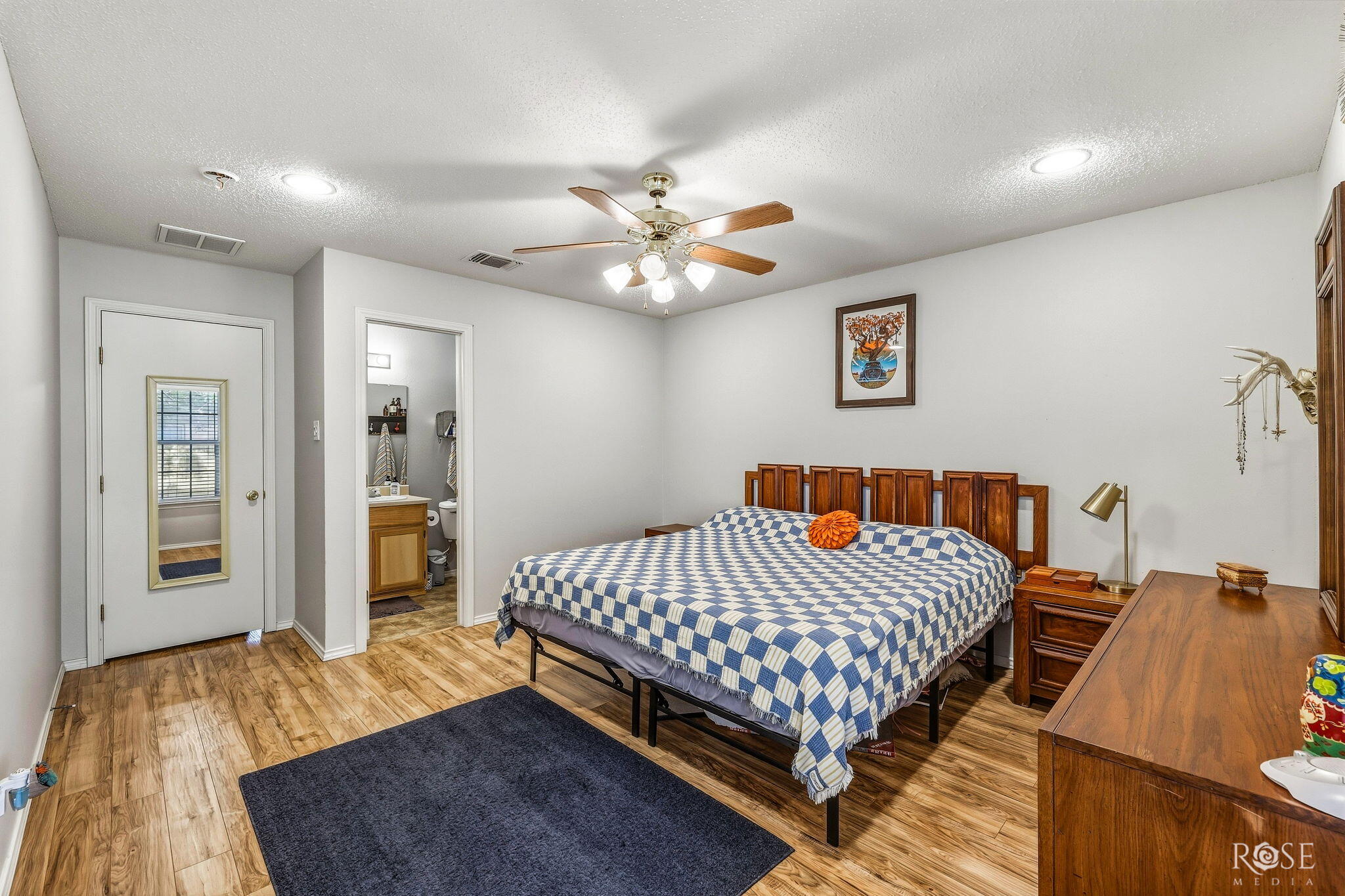 1203 Wallace Lane Property Photo 16