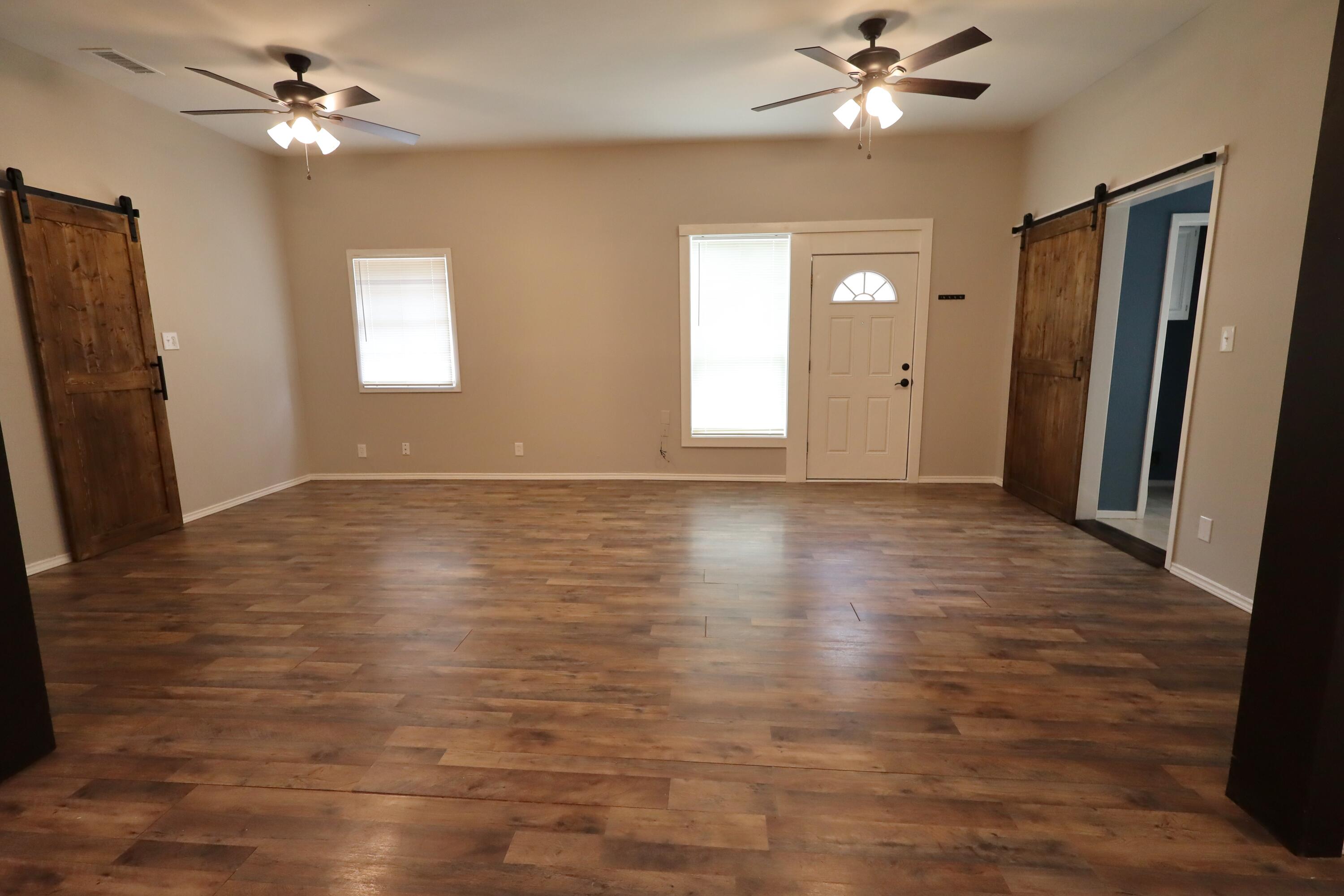 20 E 24th Street Property Photo 8