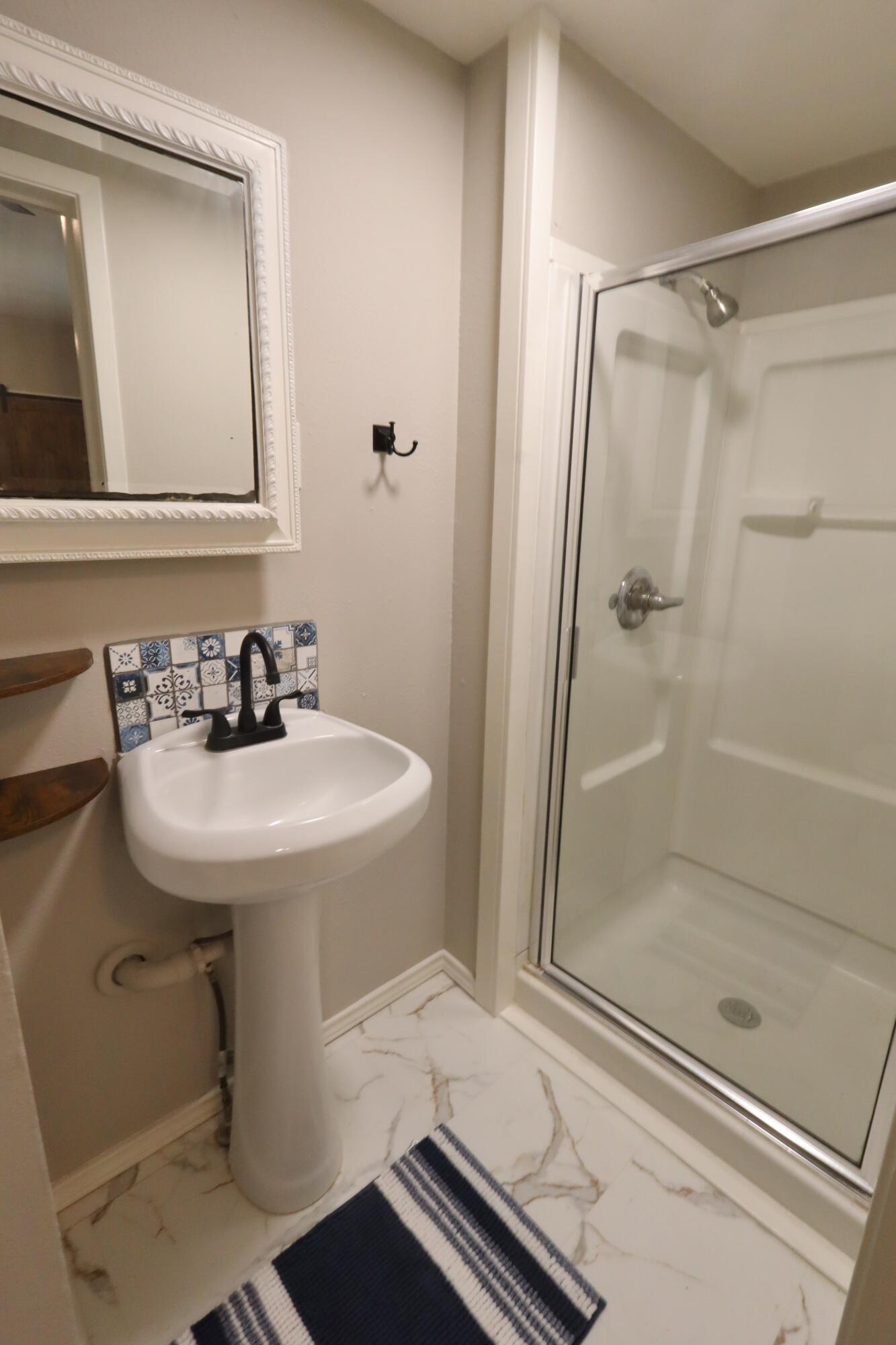 20 E 24th Street Property Photo 9