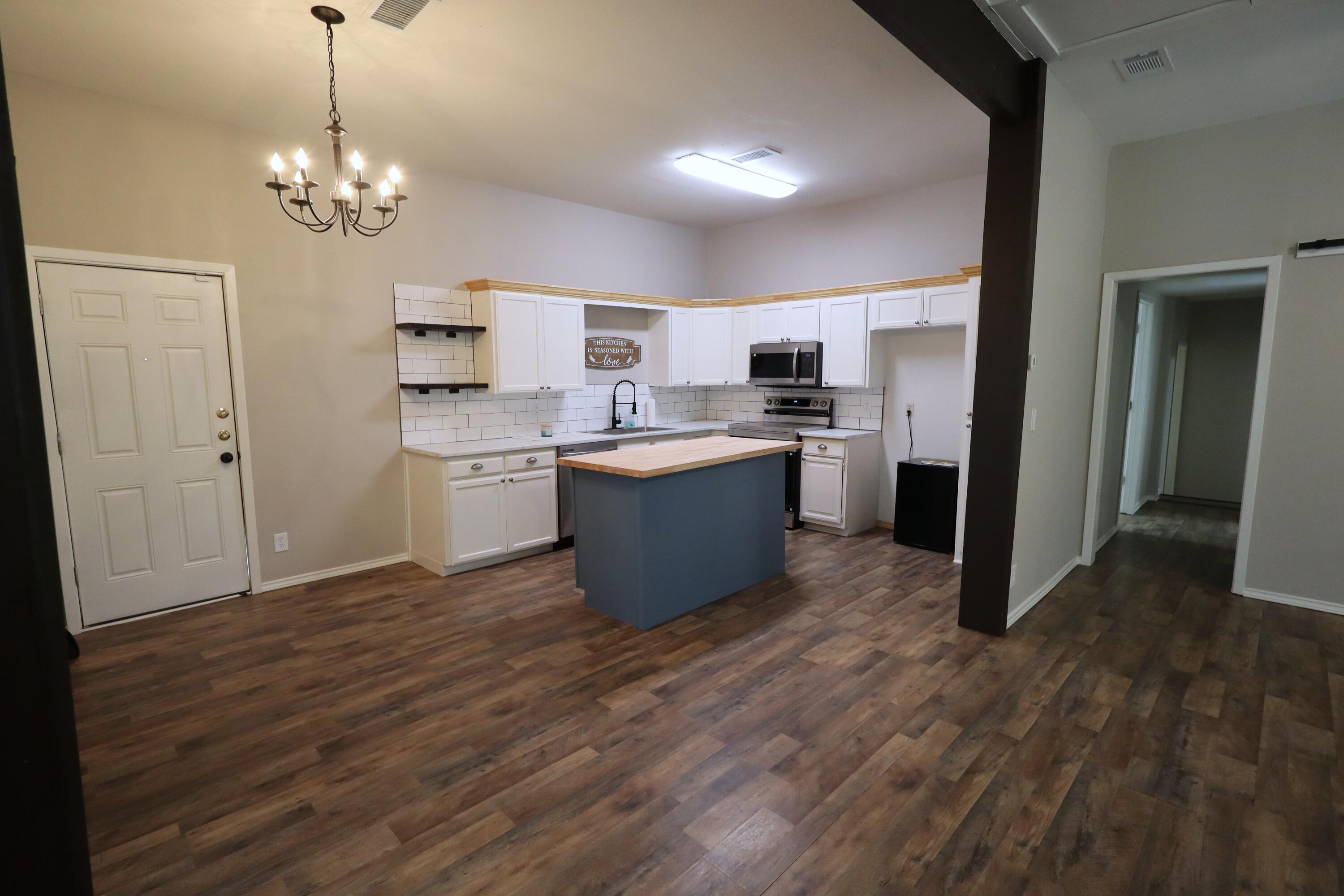 20 E 24th Street Property Photo 12