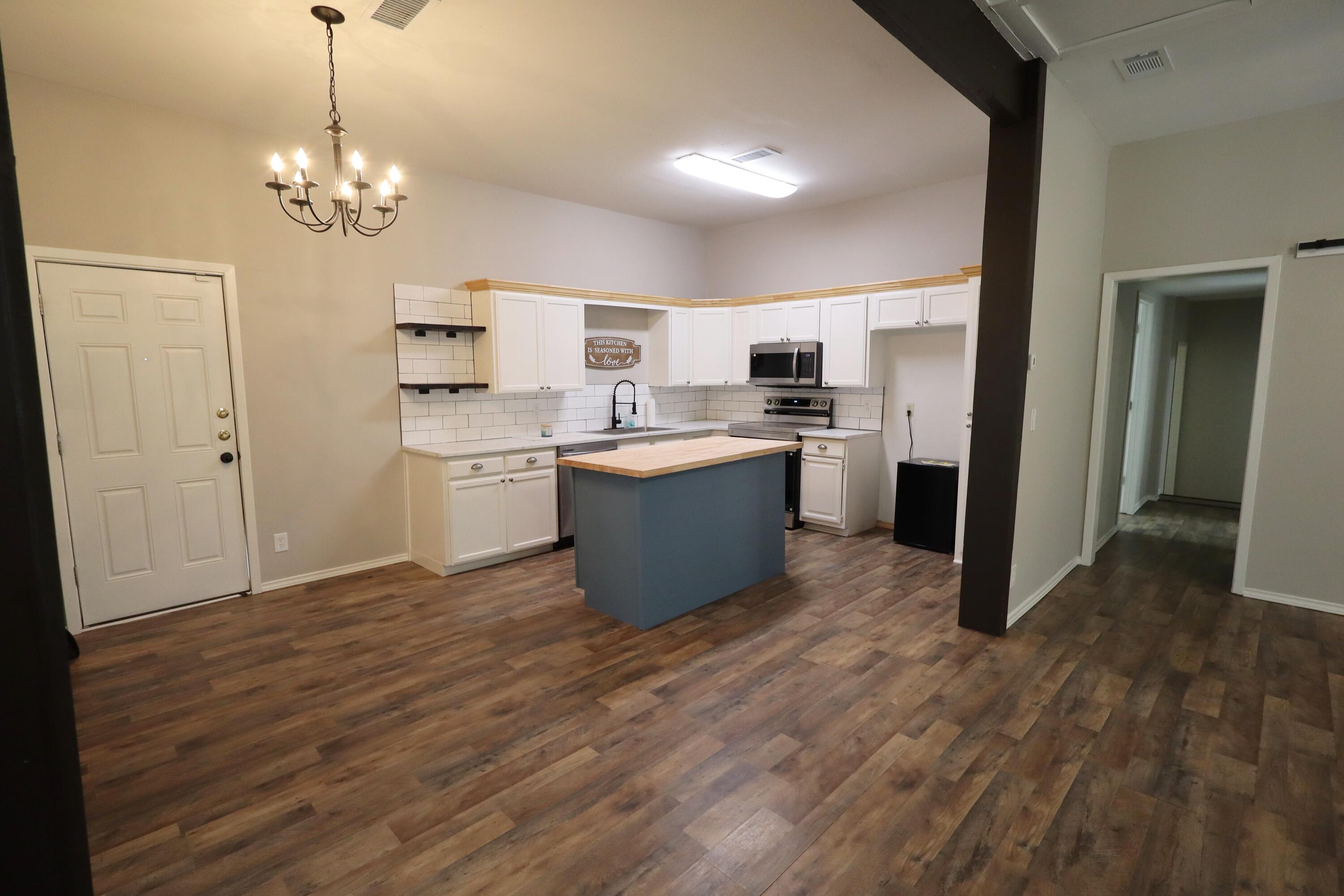 20 E 24th Street Property Photo 13