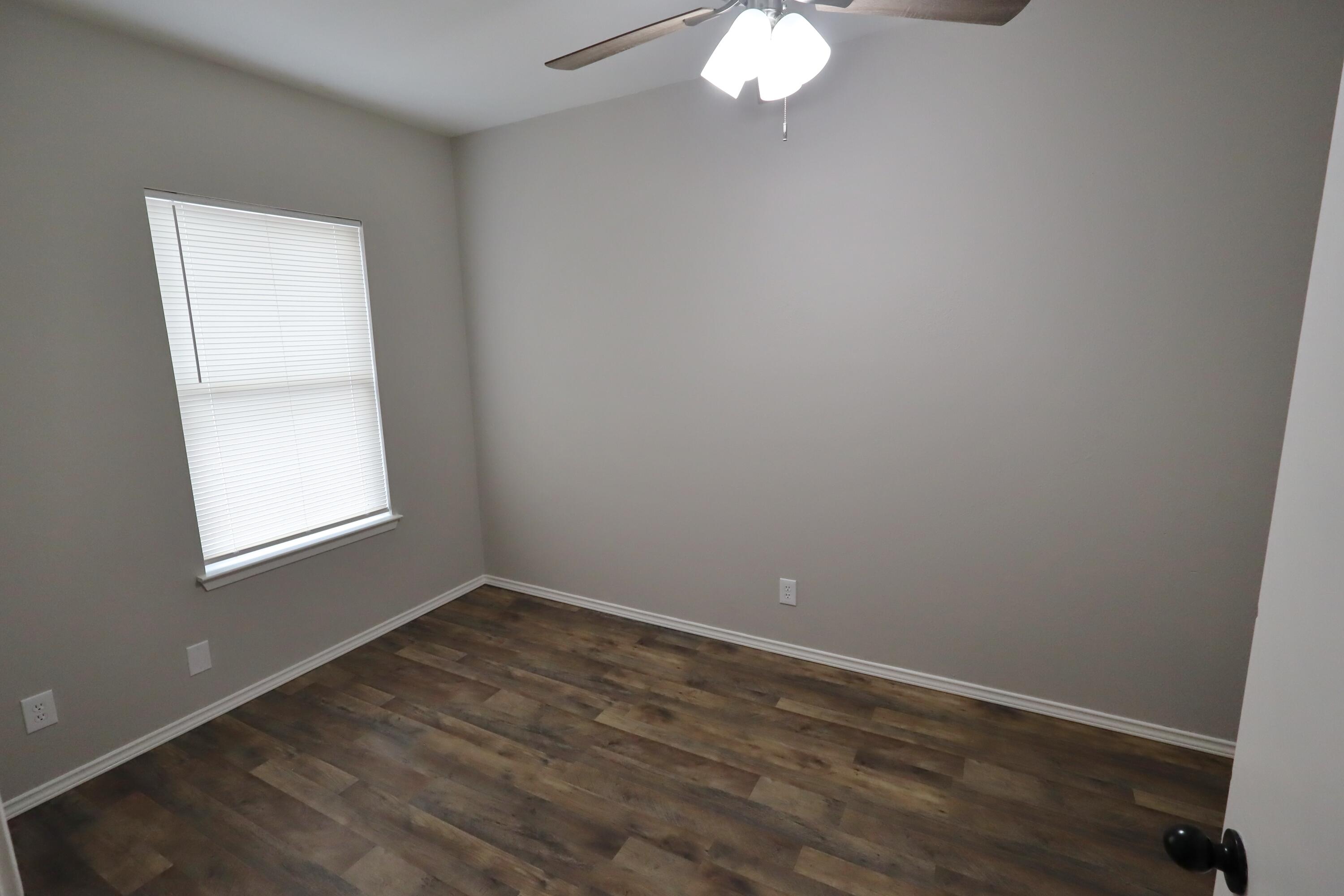 20 E 24th Street Property Photo 28