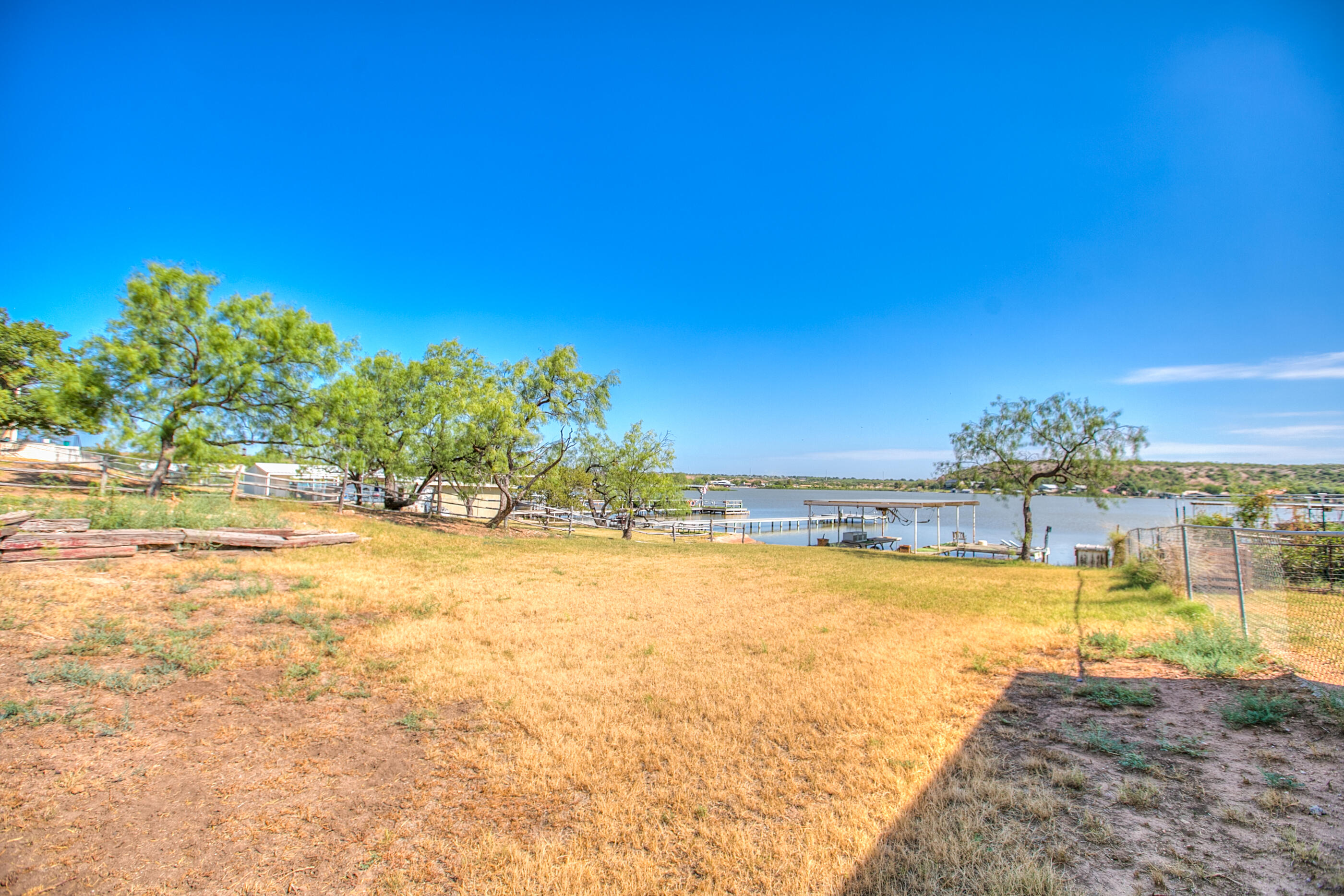 2742 Red Bluff Ramp Road Property Photo 1