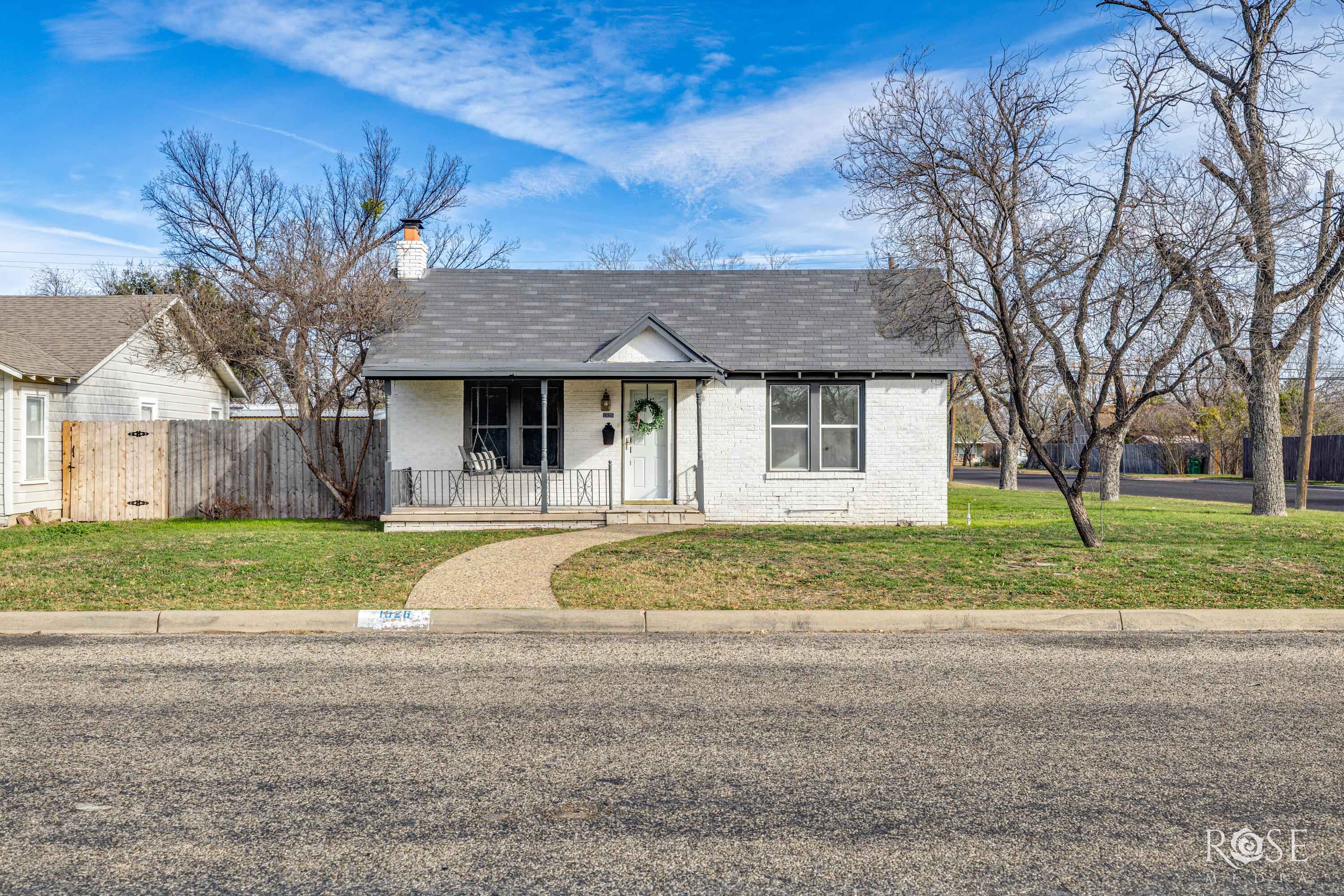 1528 S Park Street Property Photo 1