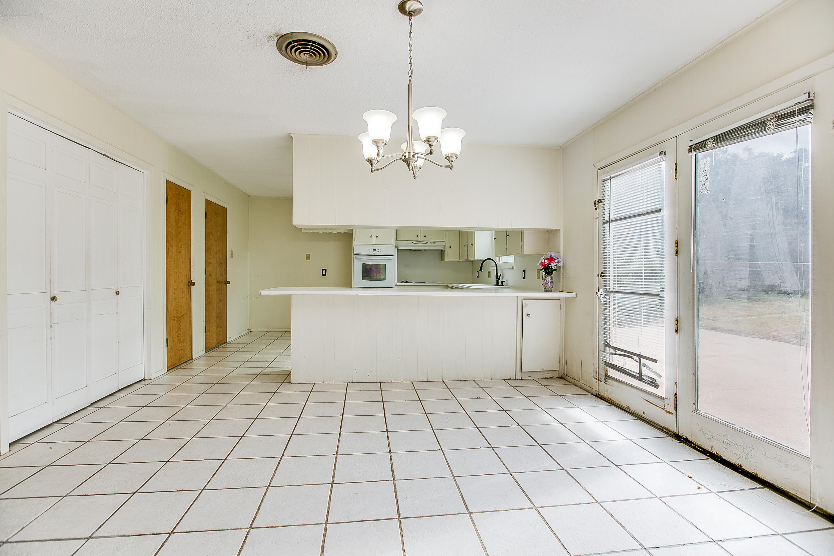3509 W Beauregard Avenue Property Photo 13
