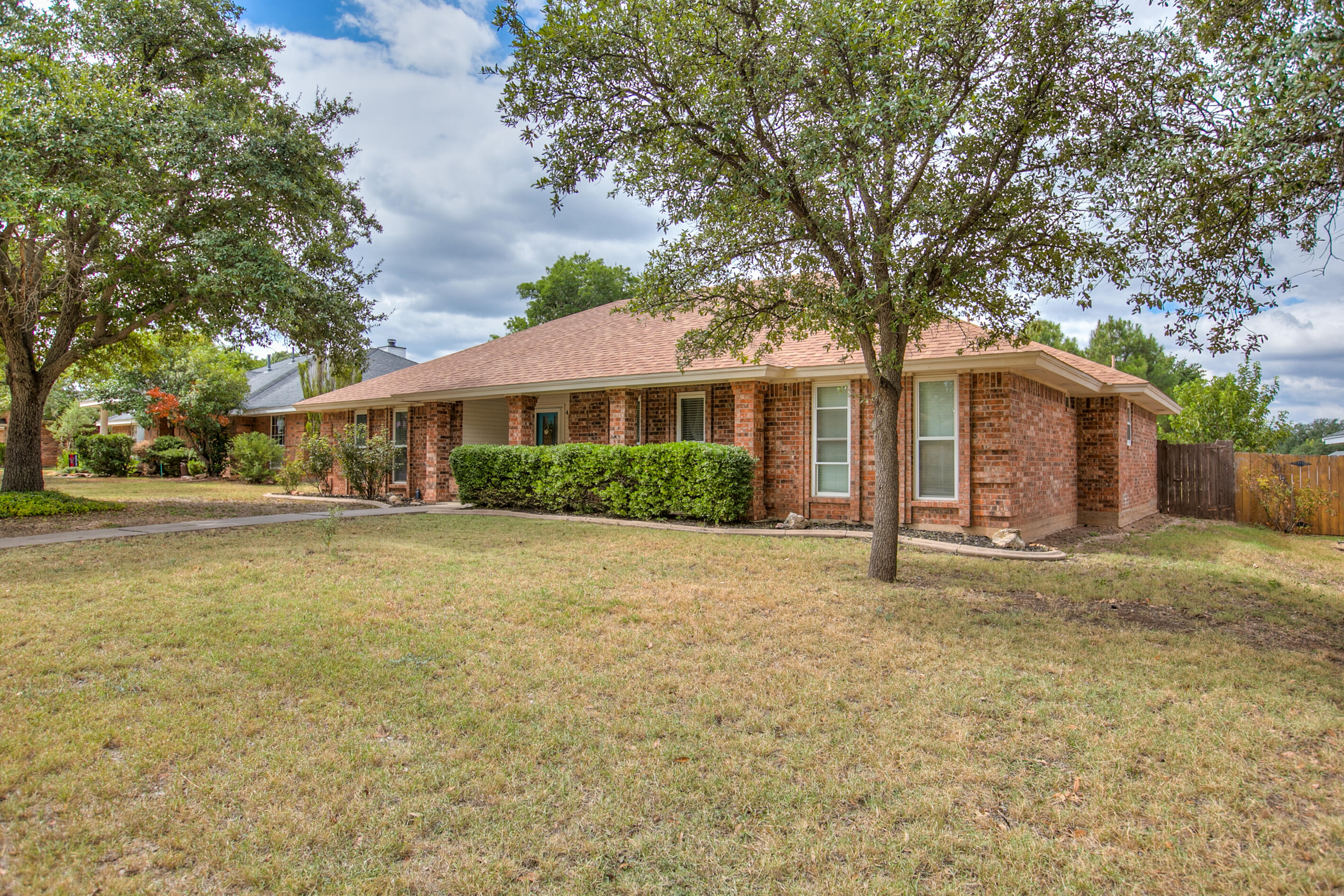 4817 Bermuda Drive Property Photo 1