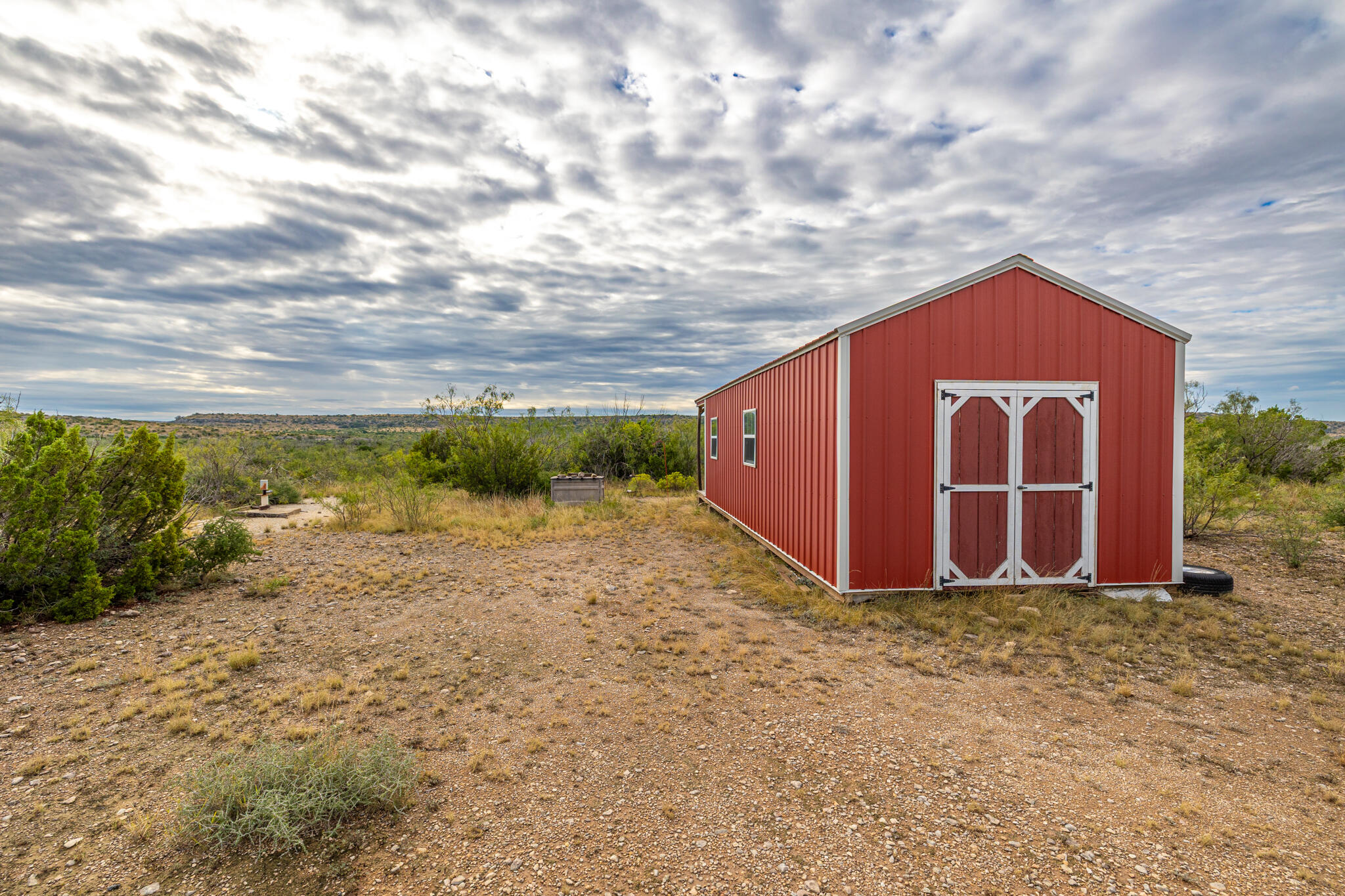 2165 Chisholm Road Property Photo 3