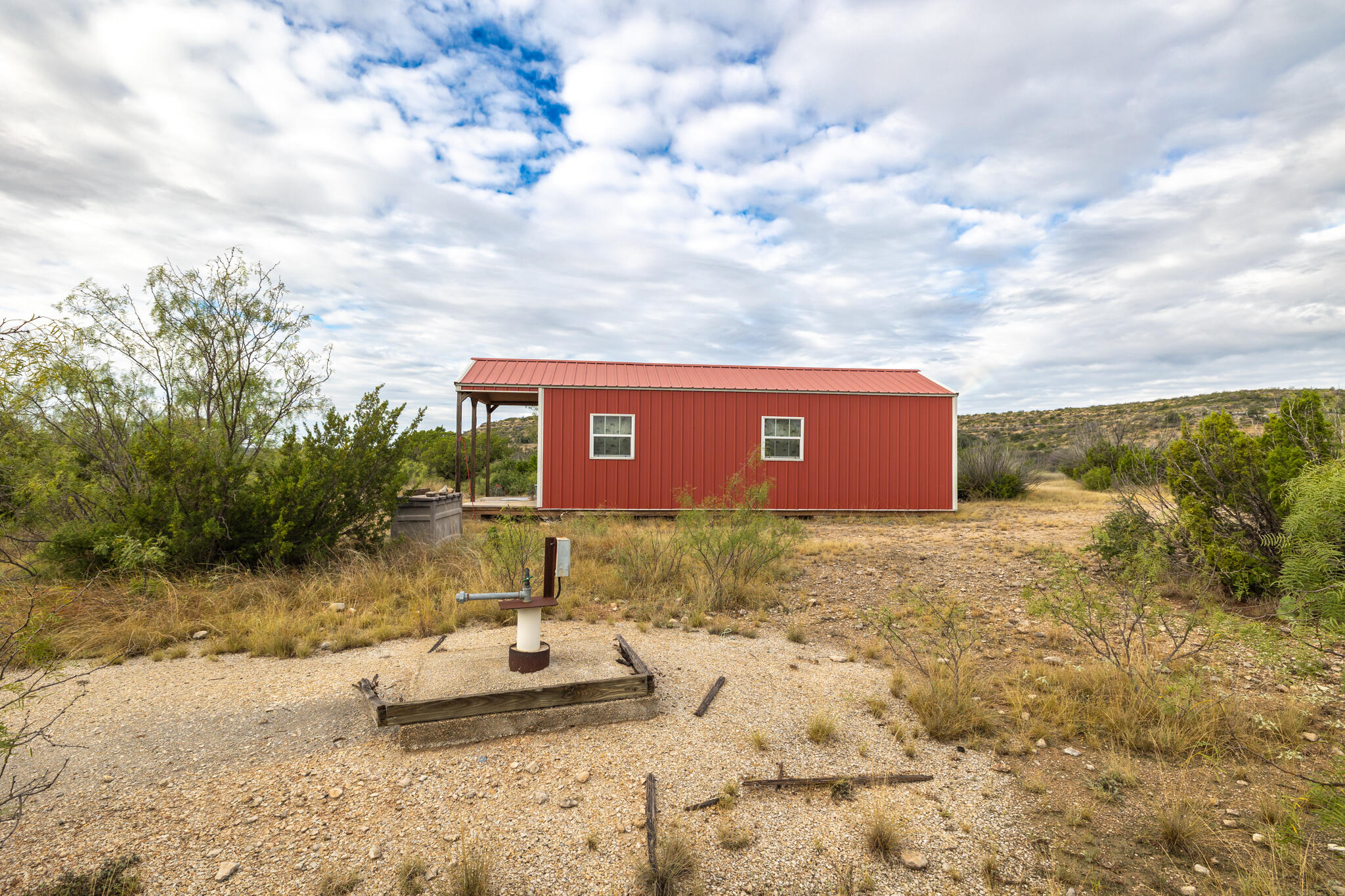 2165 Chisholm Road Property Photo 6
