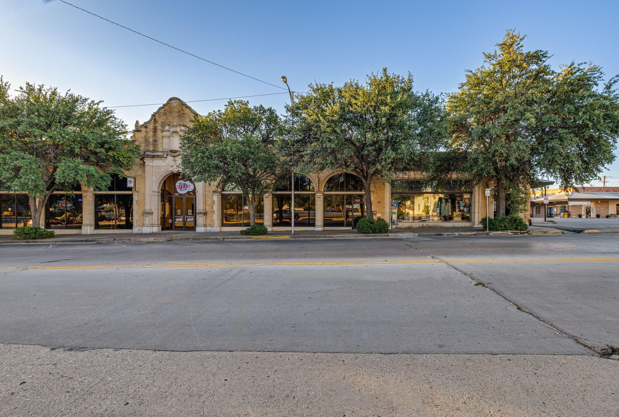 115-119 E Concho Avenue Property Photo 1