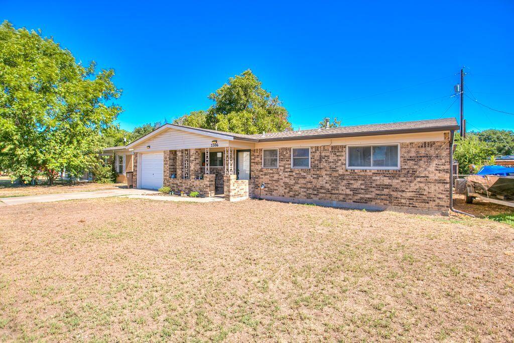 2306 Brown Street Property Photo 2