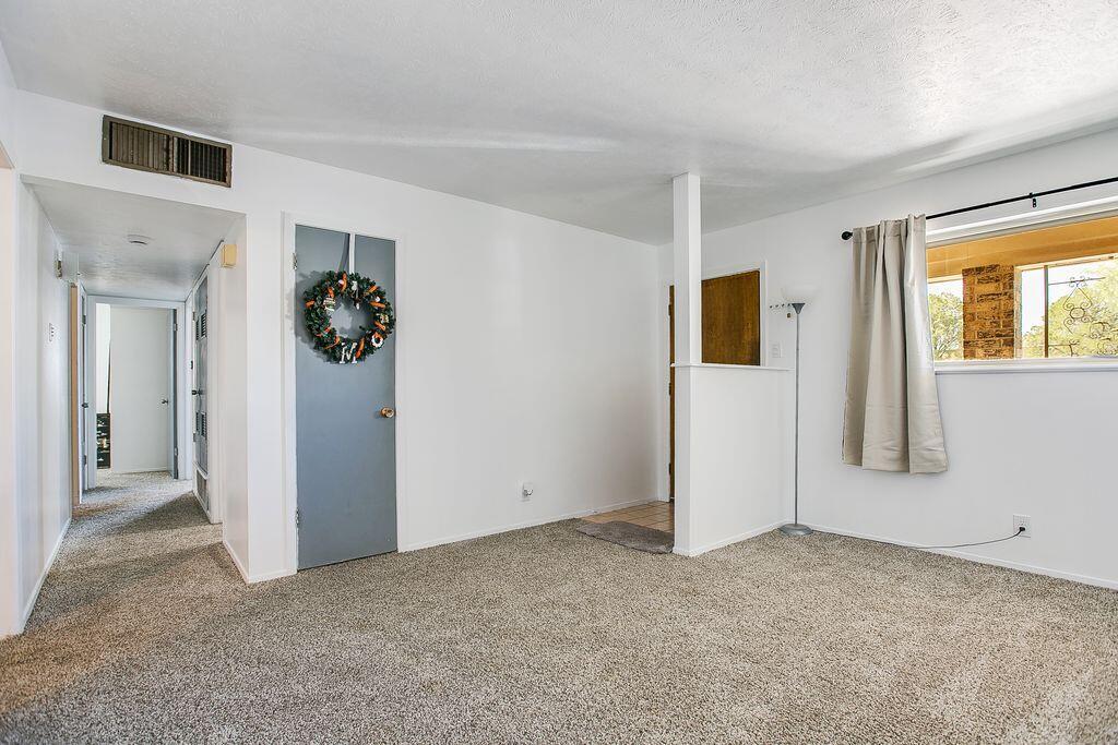 2306 Brown Street Property Photo 8