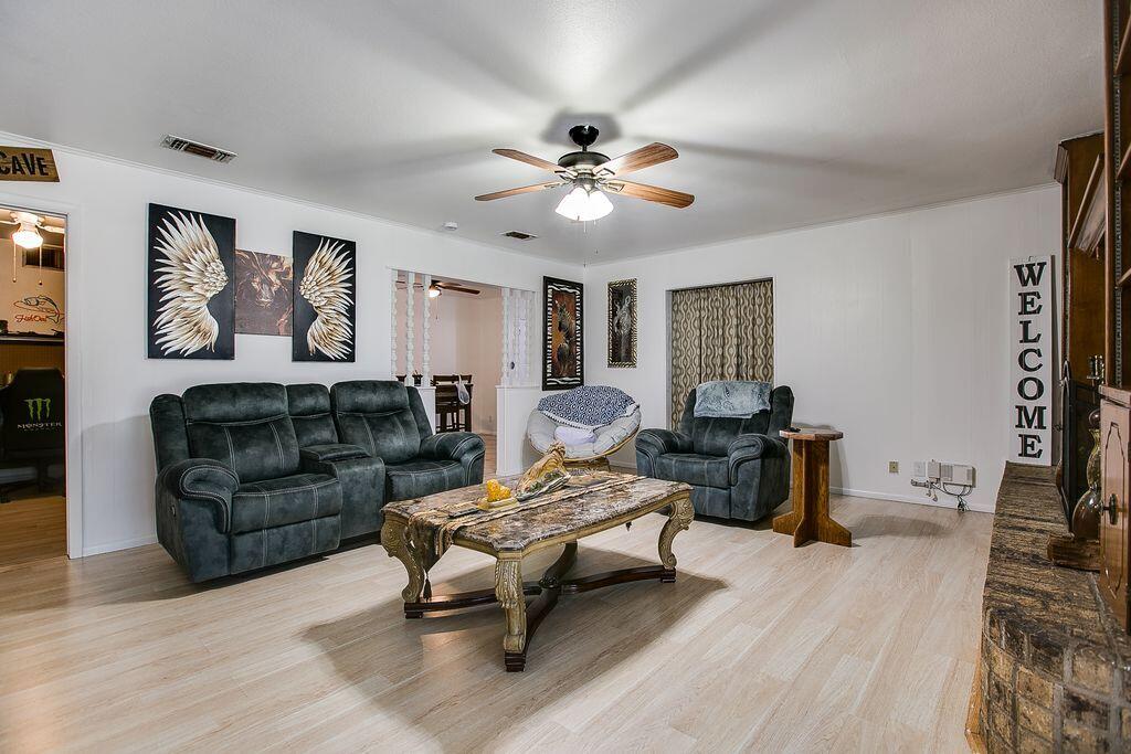 2306 Brown Street Property Photo 16