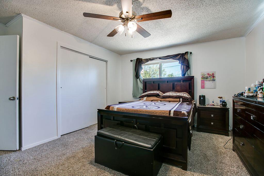 2306 Brown Street Property Photo 20