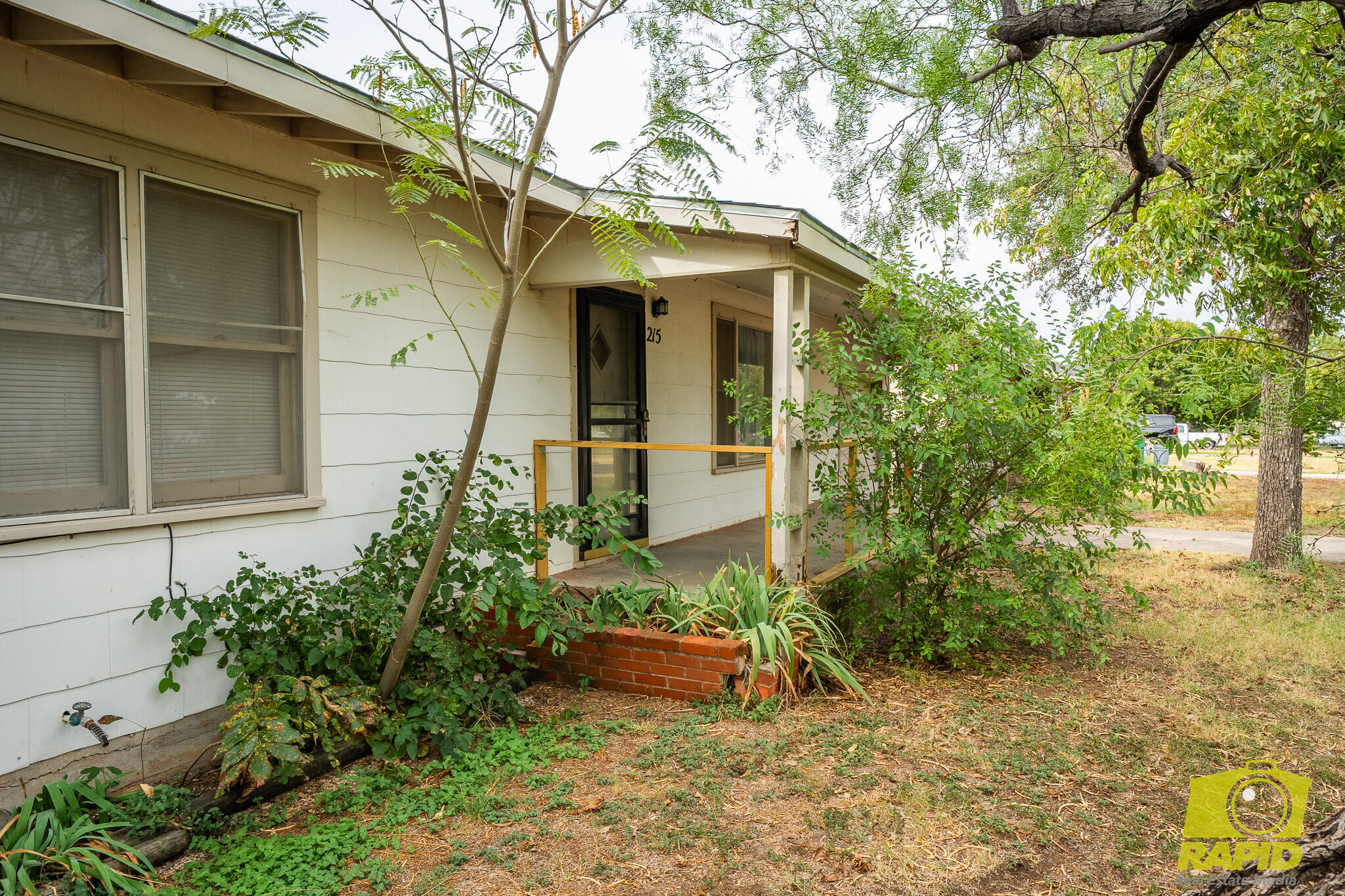 215 Windham Street Property Photo 4