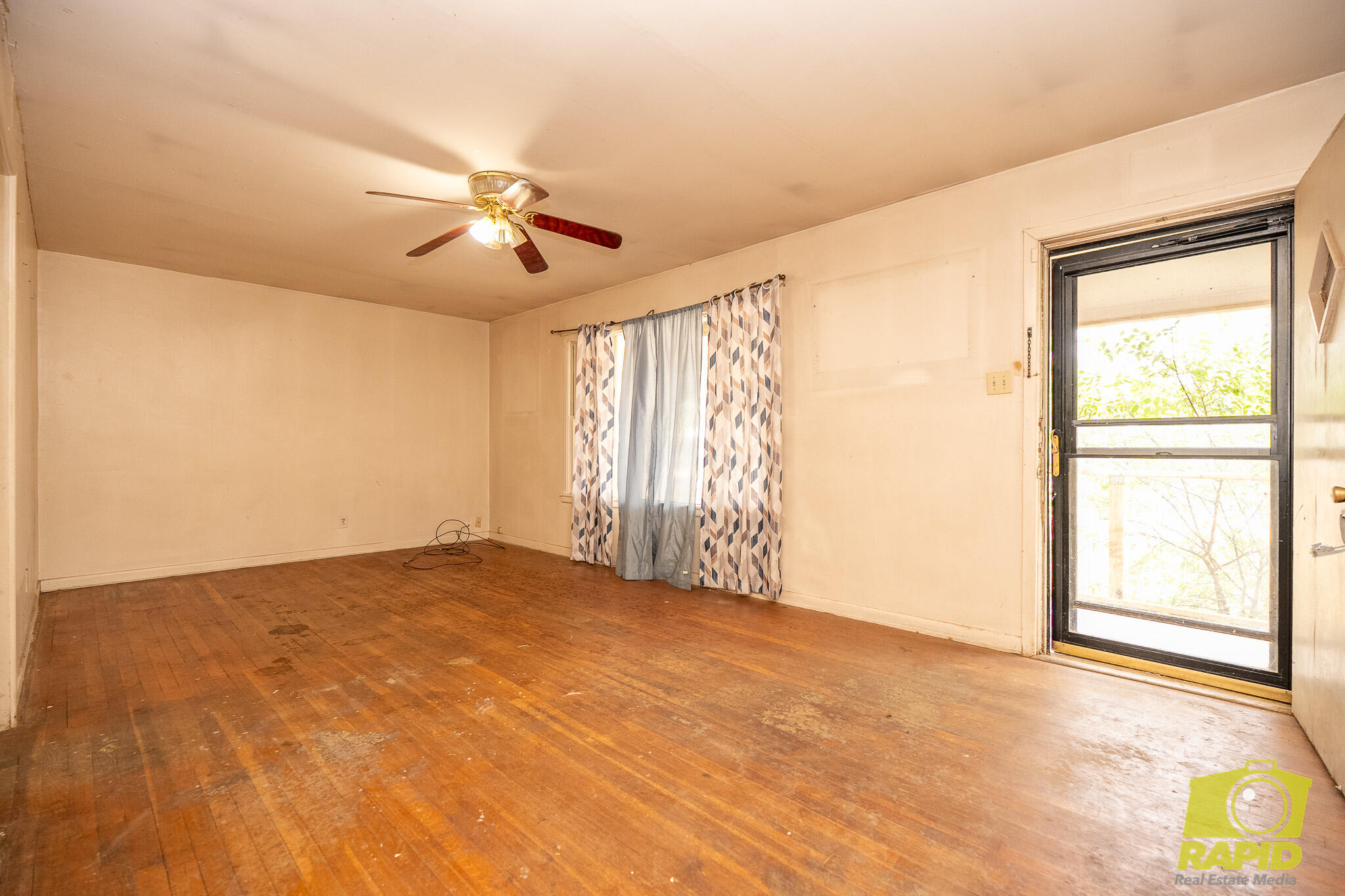 215 Windham Street Property Photo 5
