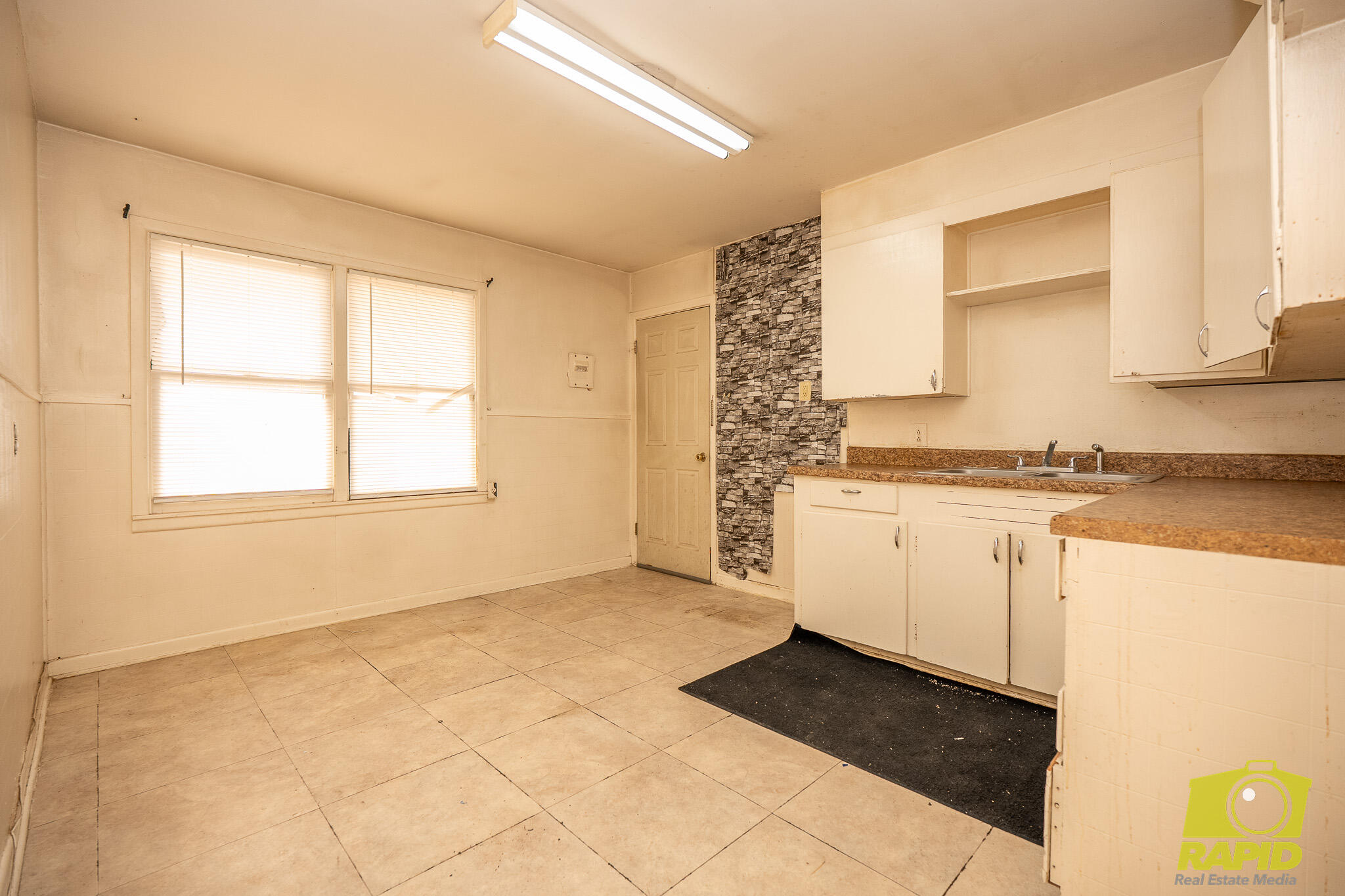 215 Windham Street Property Photo 8