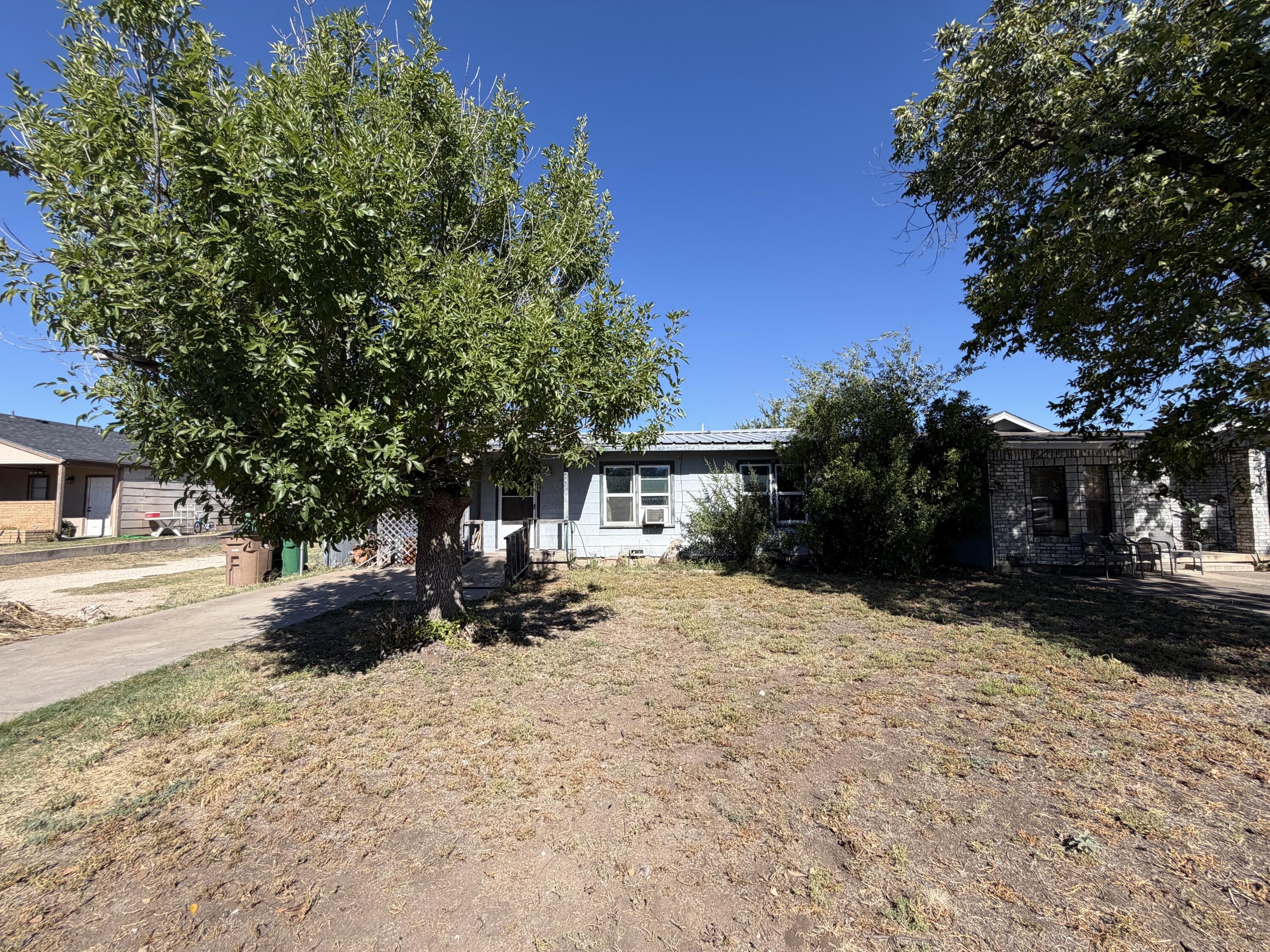 2418 Junius Street Property Photo 1
