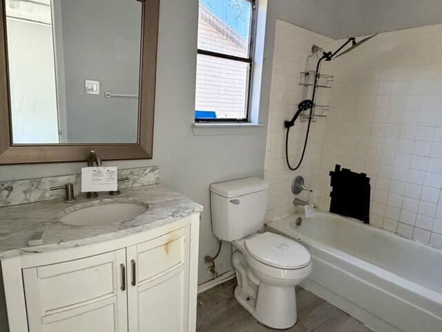 821 Van Zandt Street Property Photo 7
