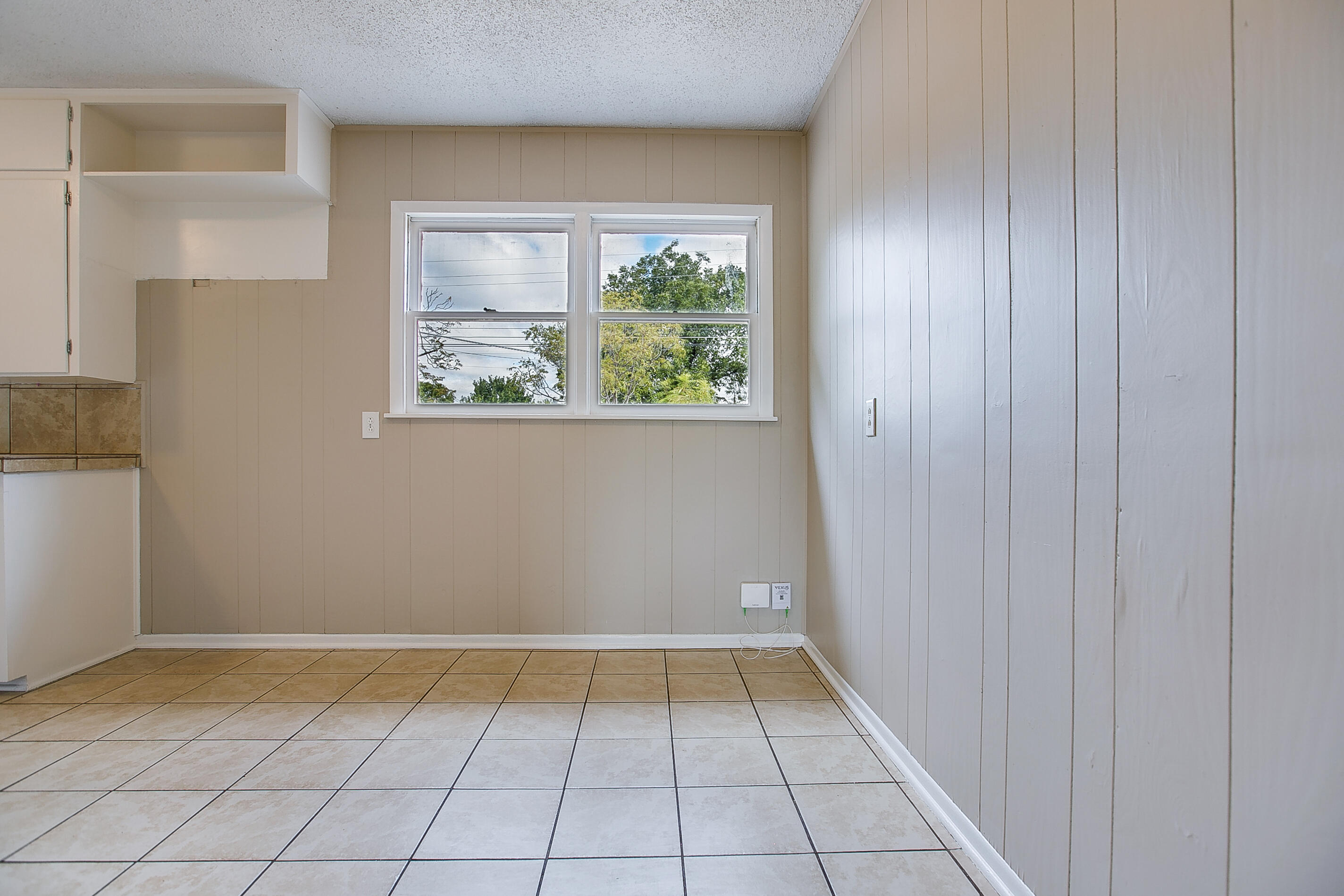 1134 E 24th Street Property Photo 6