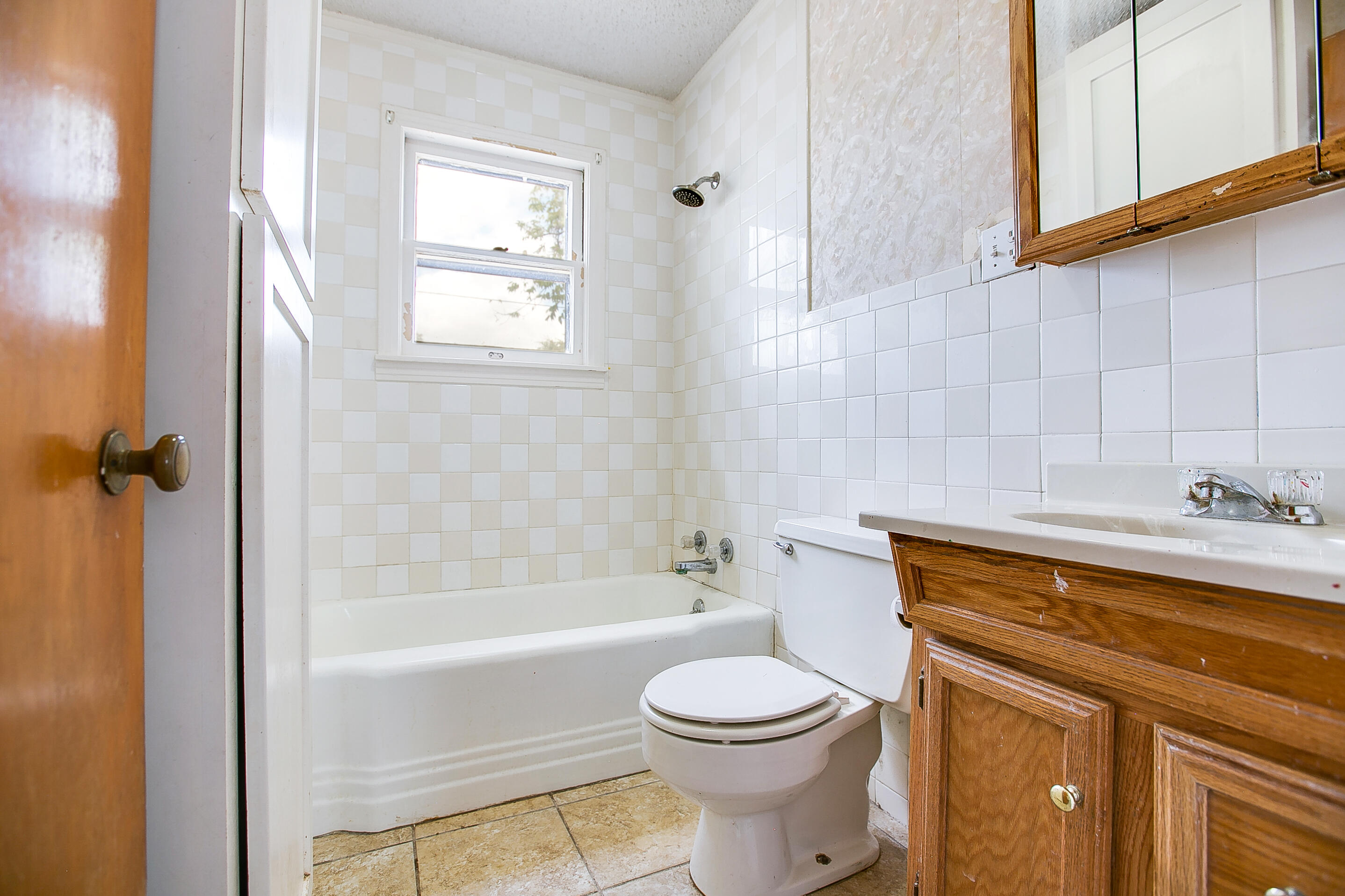 501 E 46th Street Property Photo 9