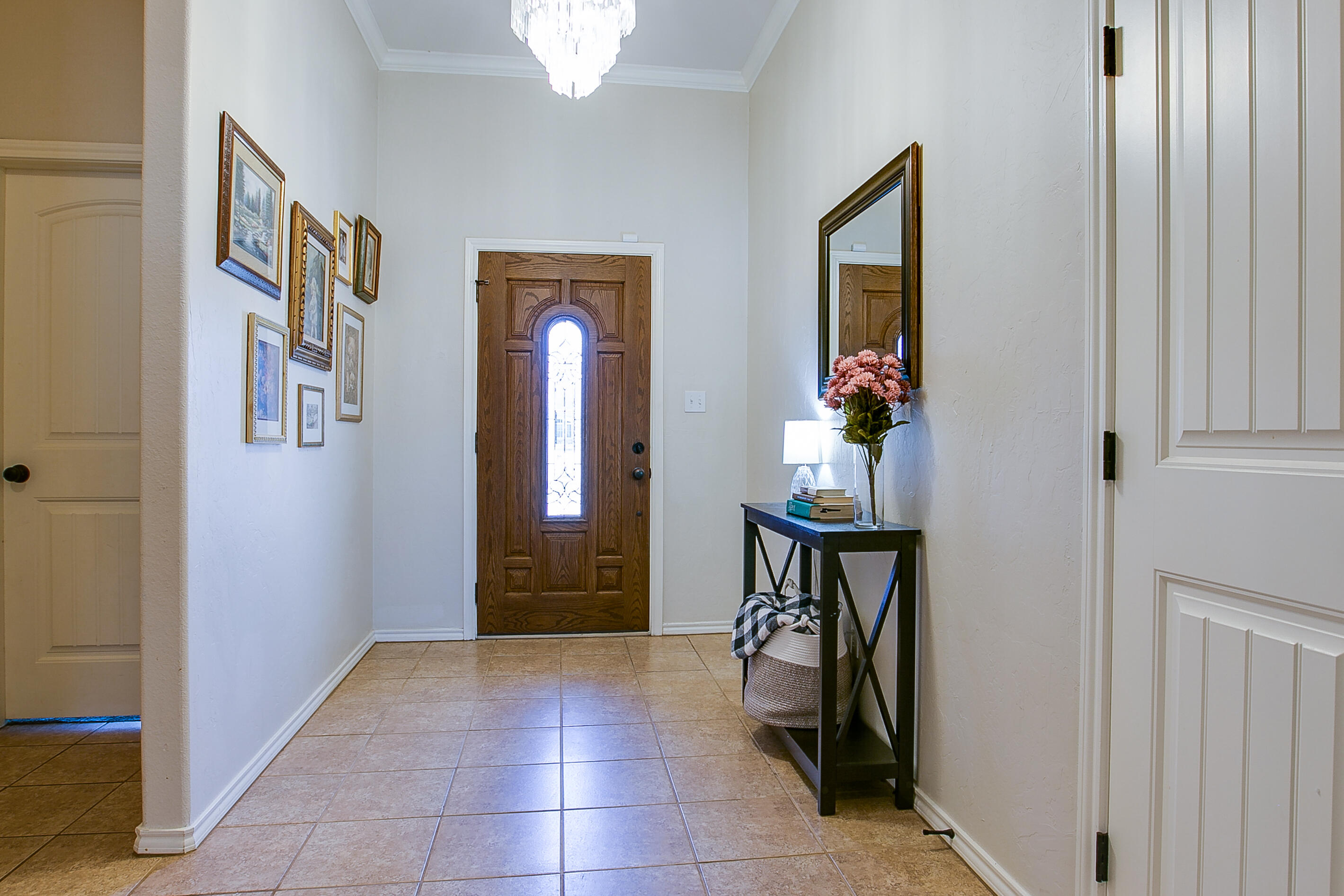 6006 San Saba Street Property Photo 6
