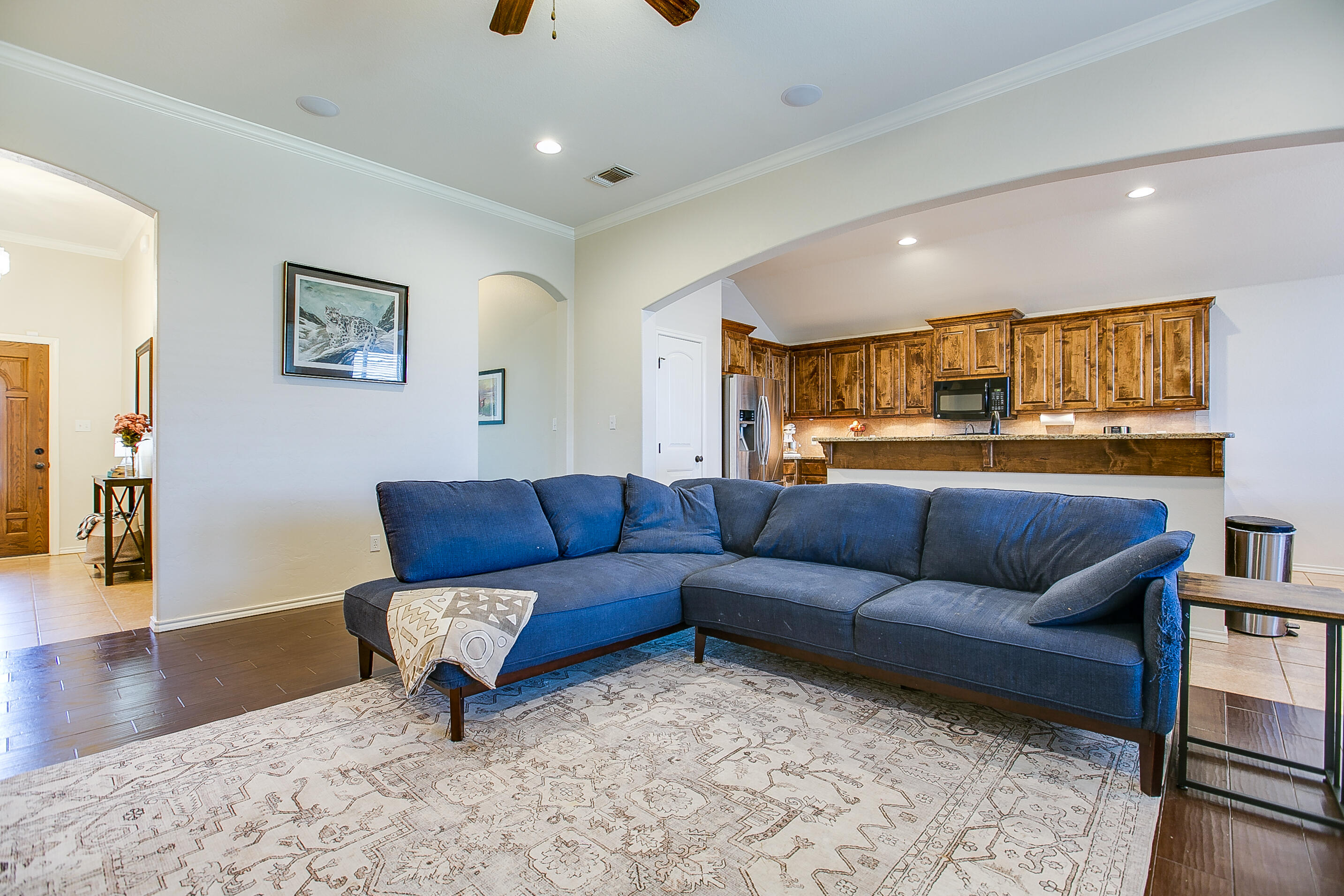 6006 San Saba Street Property Photo 9