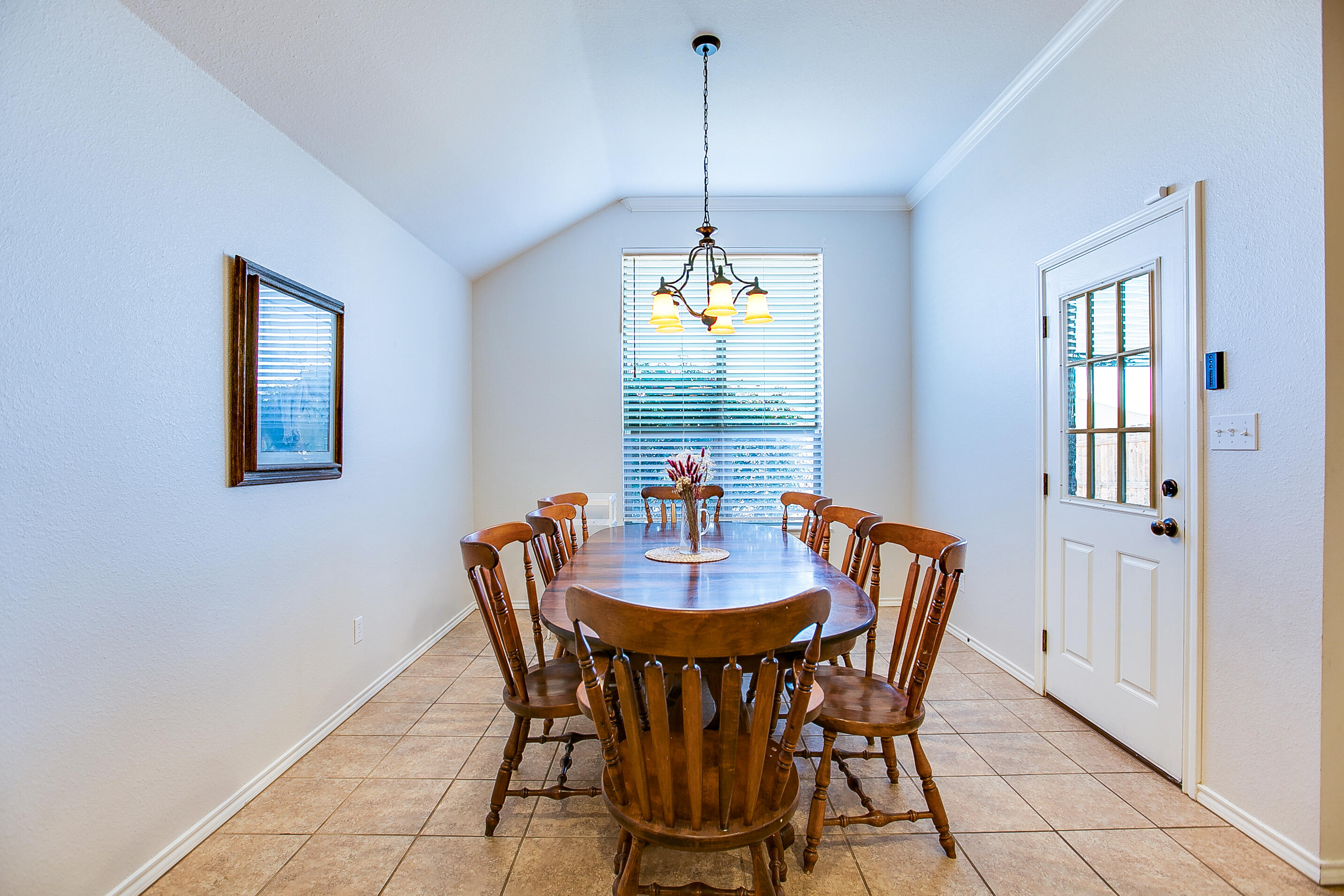 6006 San Saba Street Property Photo 17