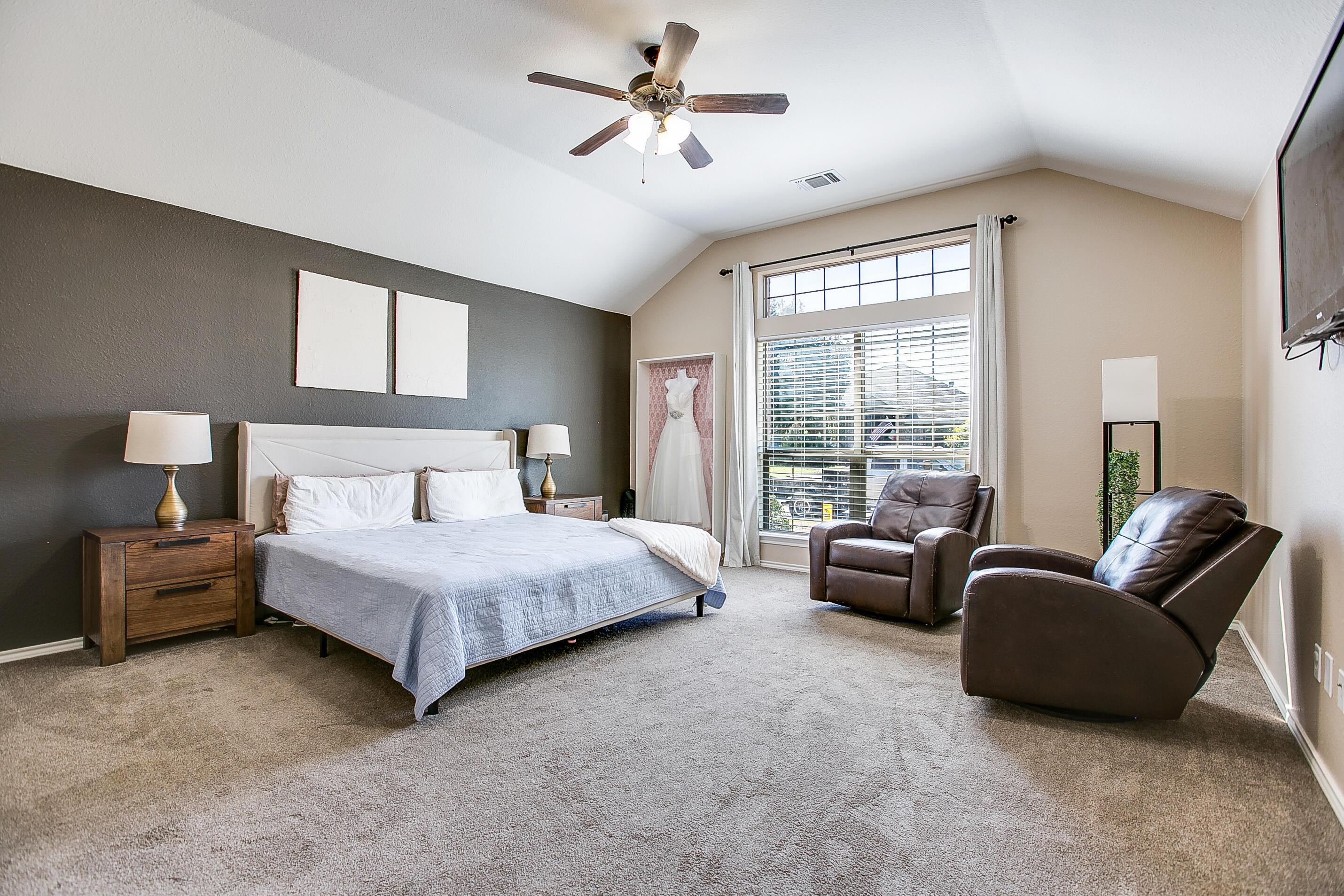 6006 San Saba Street Property Photo 18