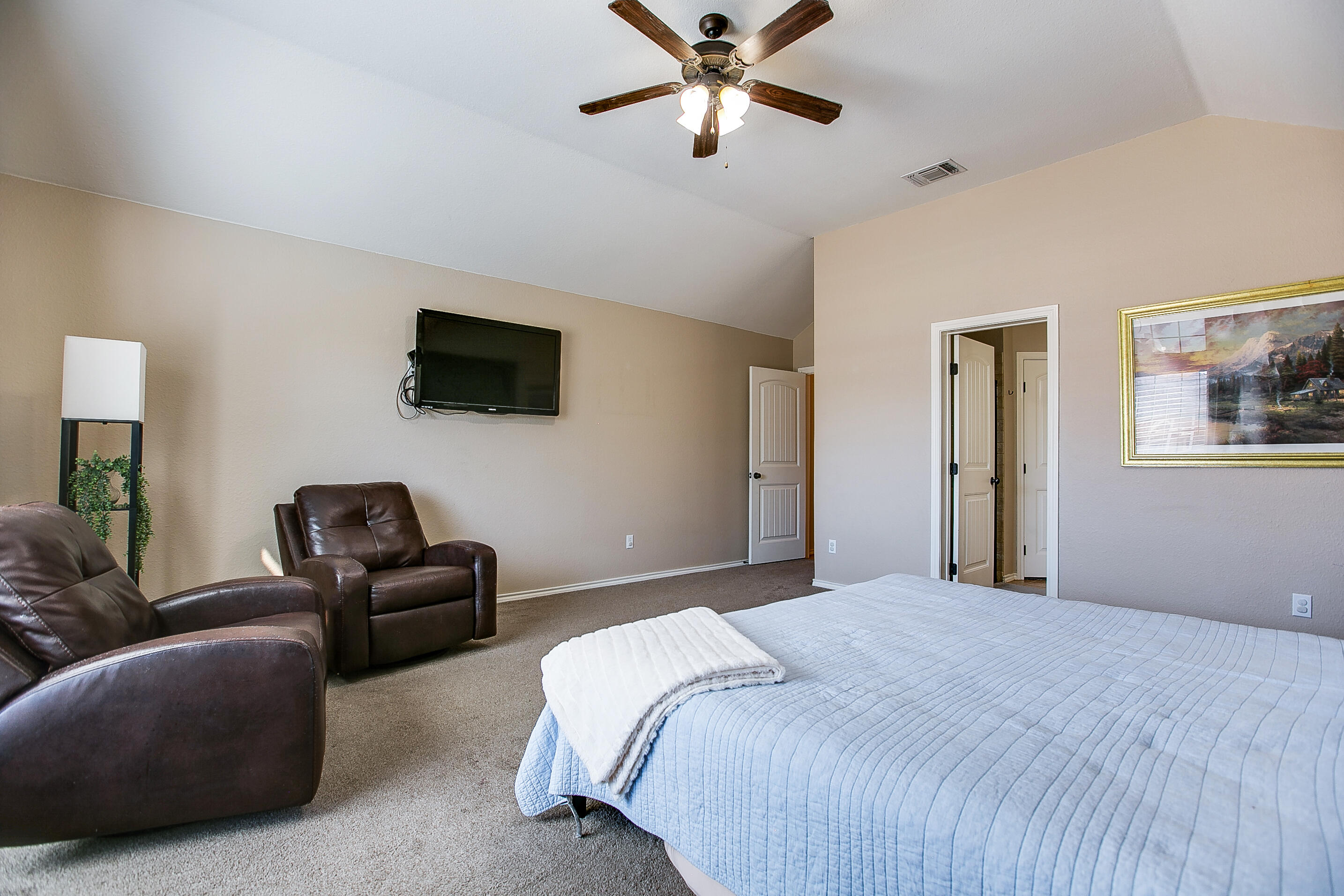 6006 San Saba Street Property Photo 19