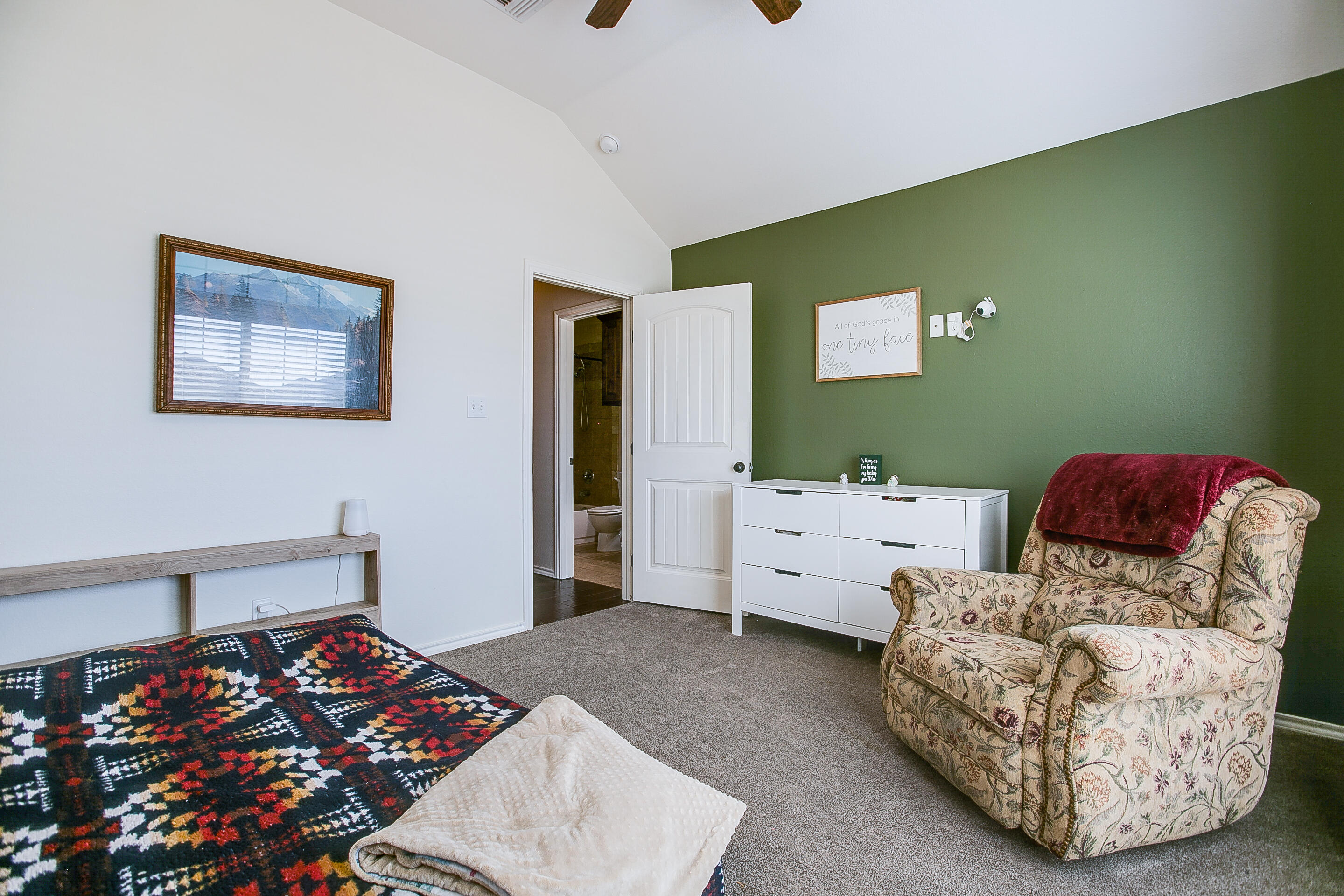 6006 San Saba Street Property Photo 24