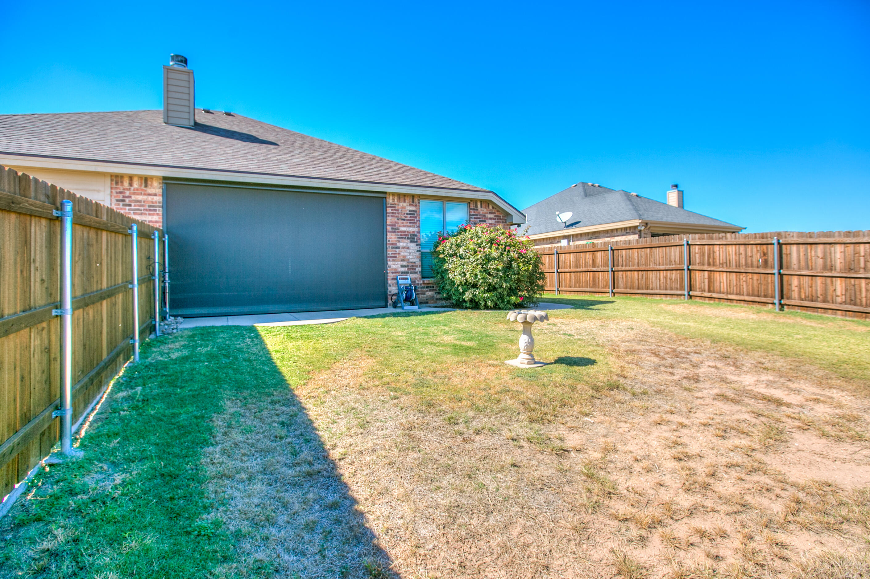 6006 San Saba Street Property Photo 32