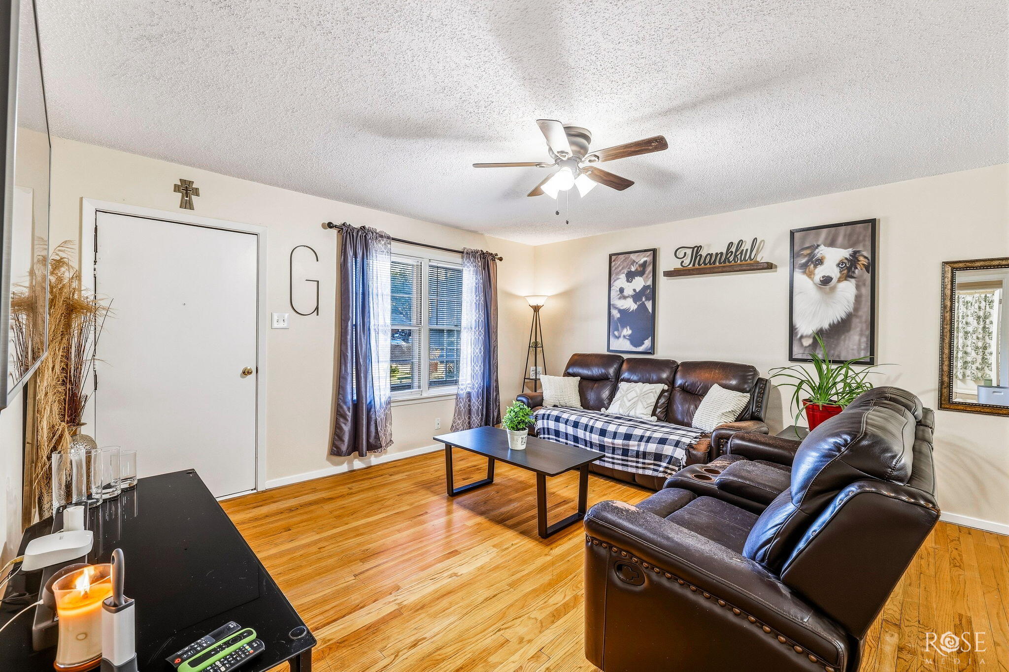 318 River Oaks Street Property Photo 3