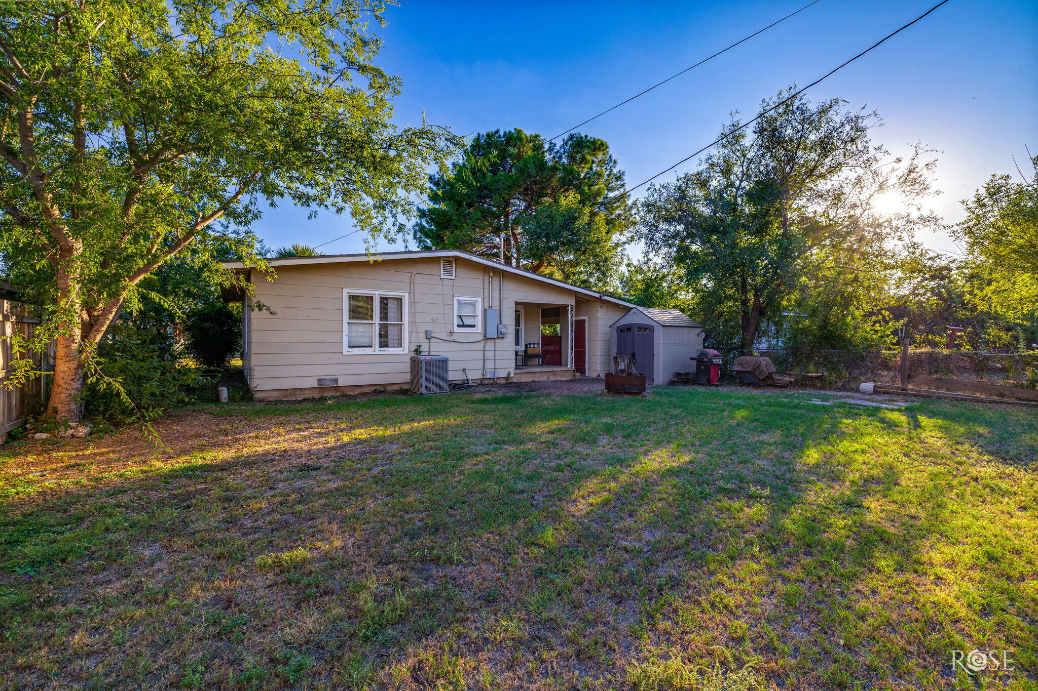 318 River Oaks Street Property Photo 20