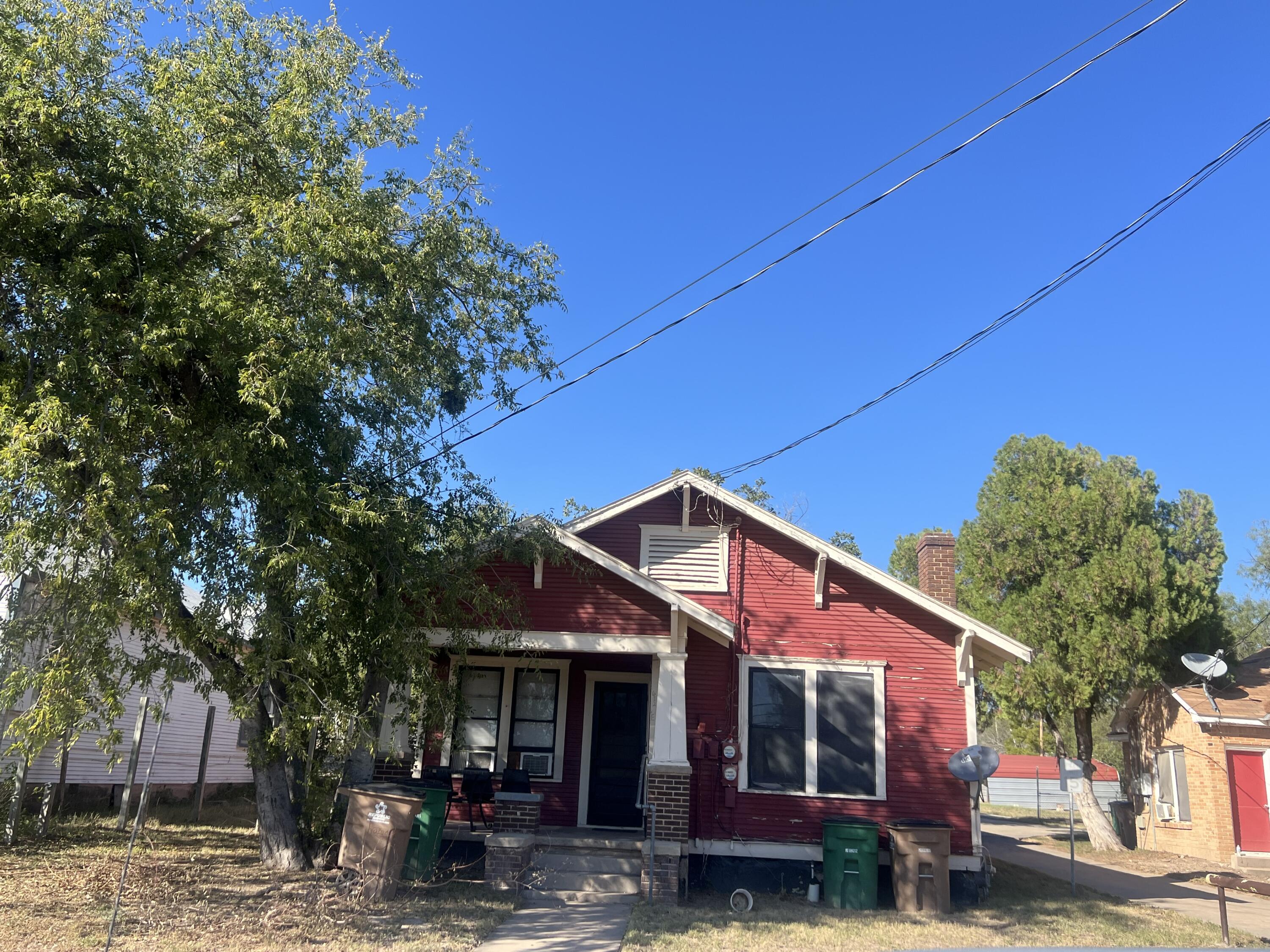 612 E Harris Avenue Property Photo 23