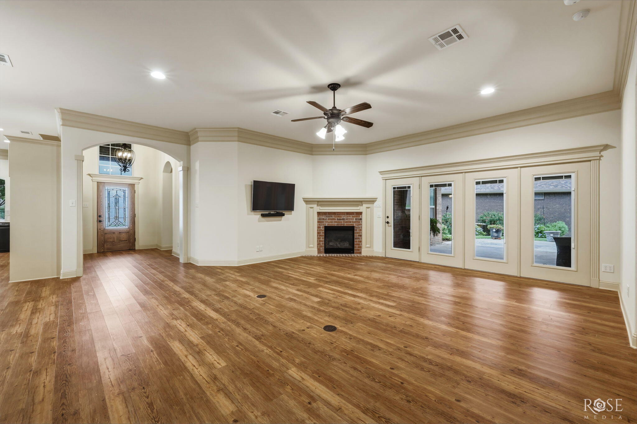 3011 Champion Circle Property Photo 2