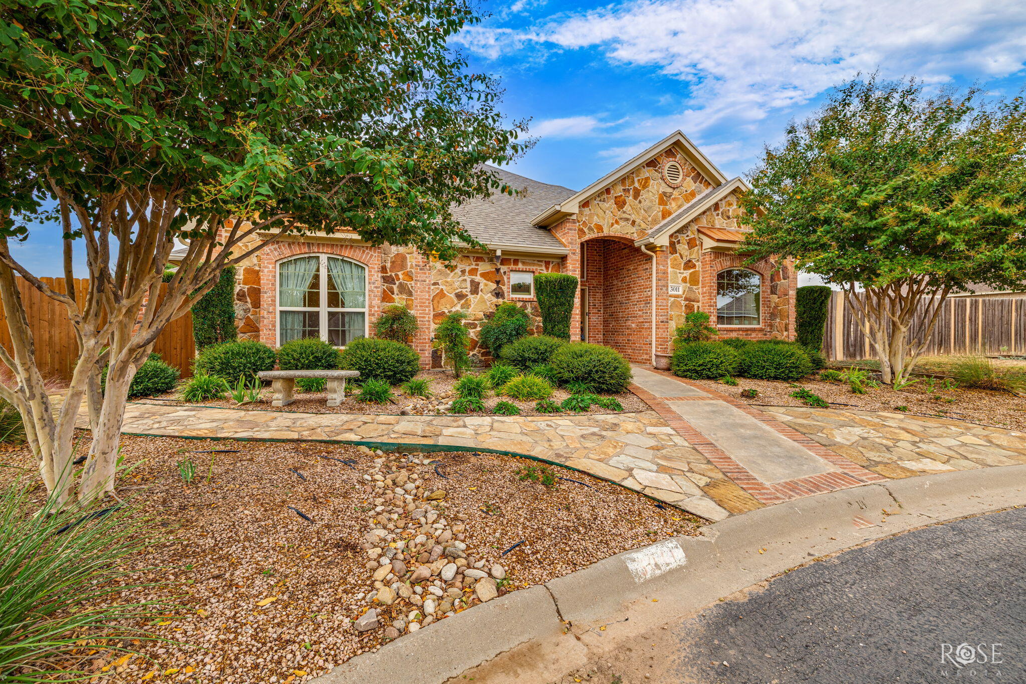 3011 Champion Circle Property Photo 9