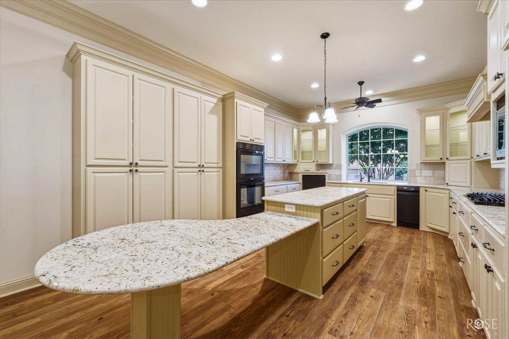 3011 Champion Circle Property Photo 15