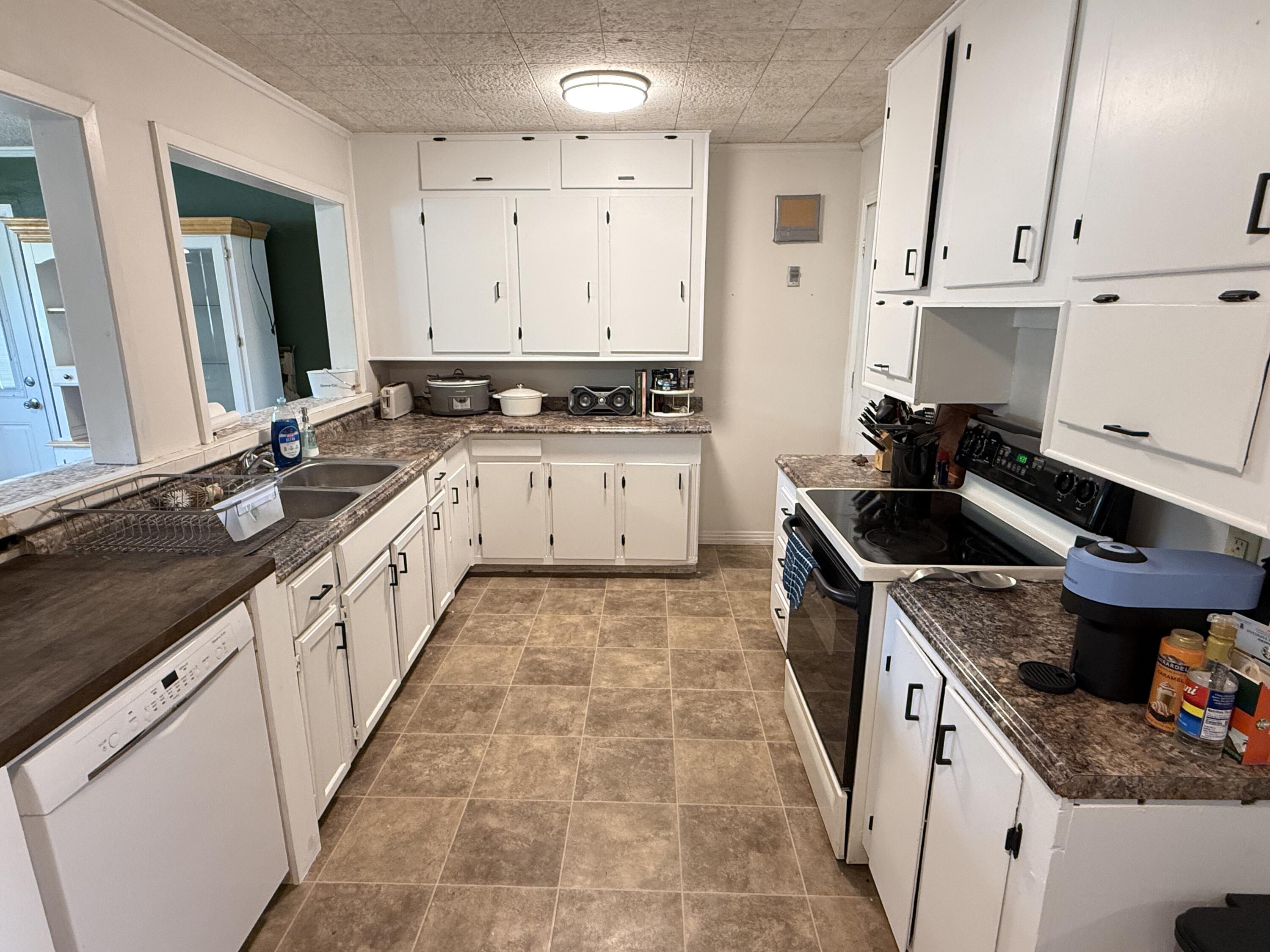 2123 Raney Street Property Photo 12