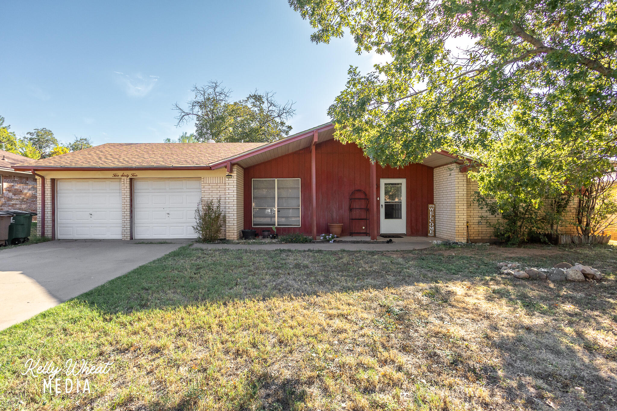 262 Nottingham Trail Property Photo 1