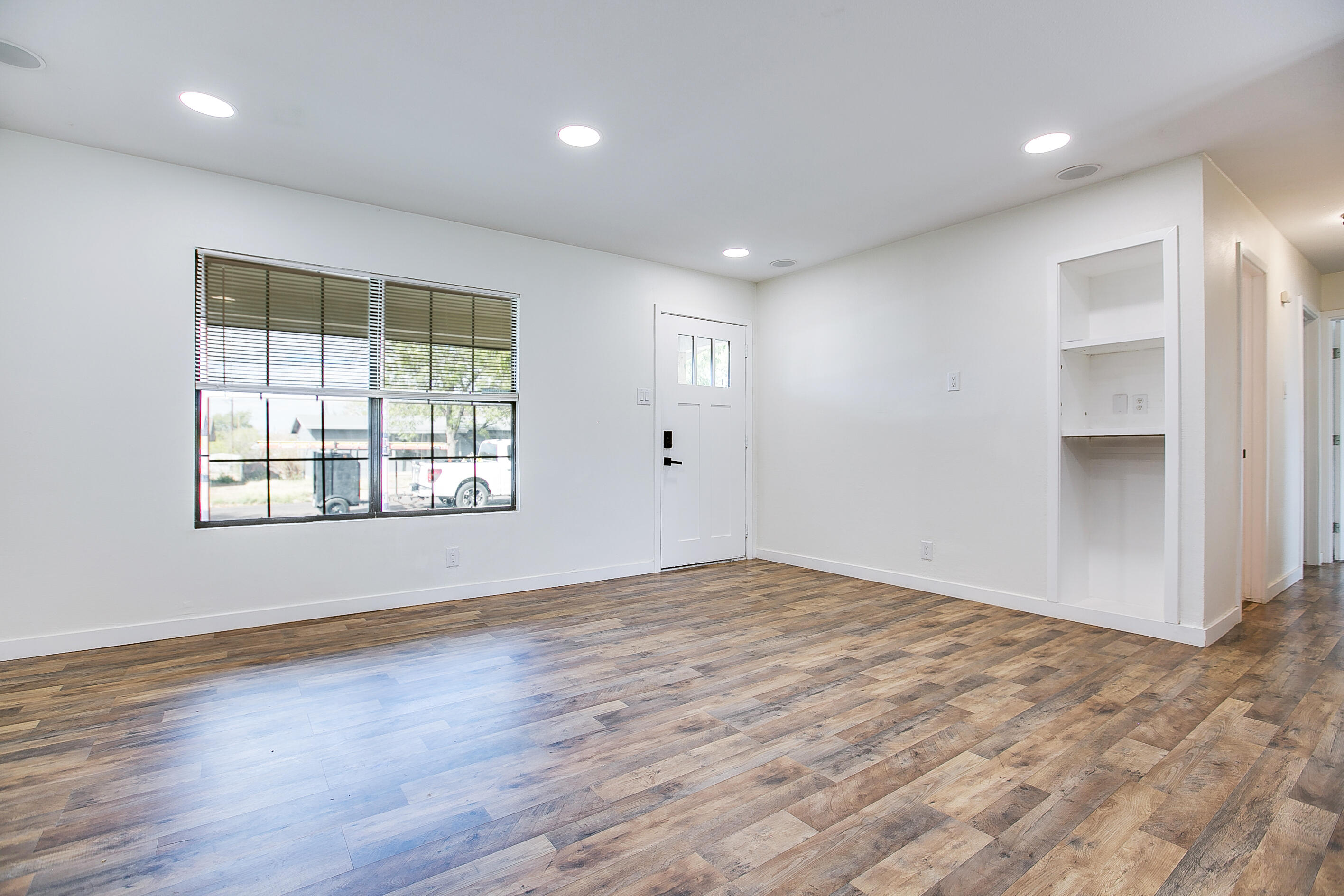 135 Maryland Street Property Photo 6