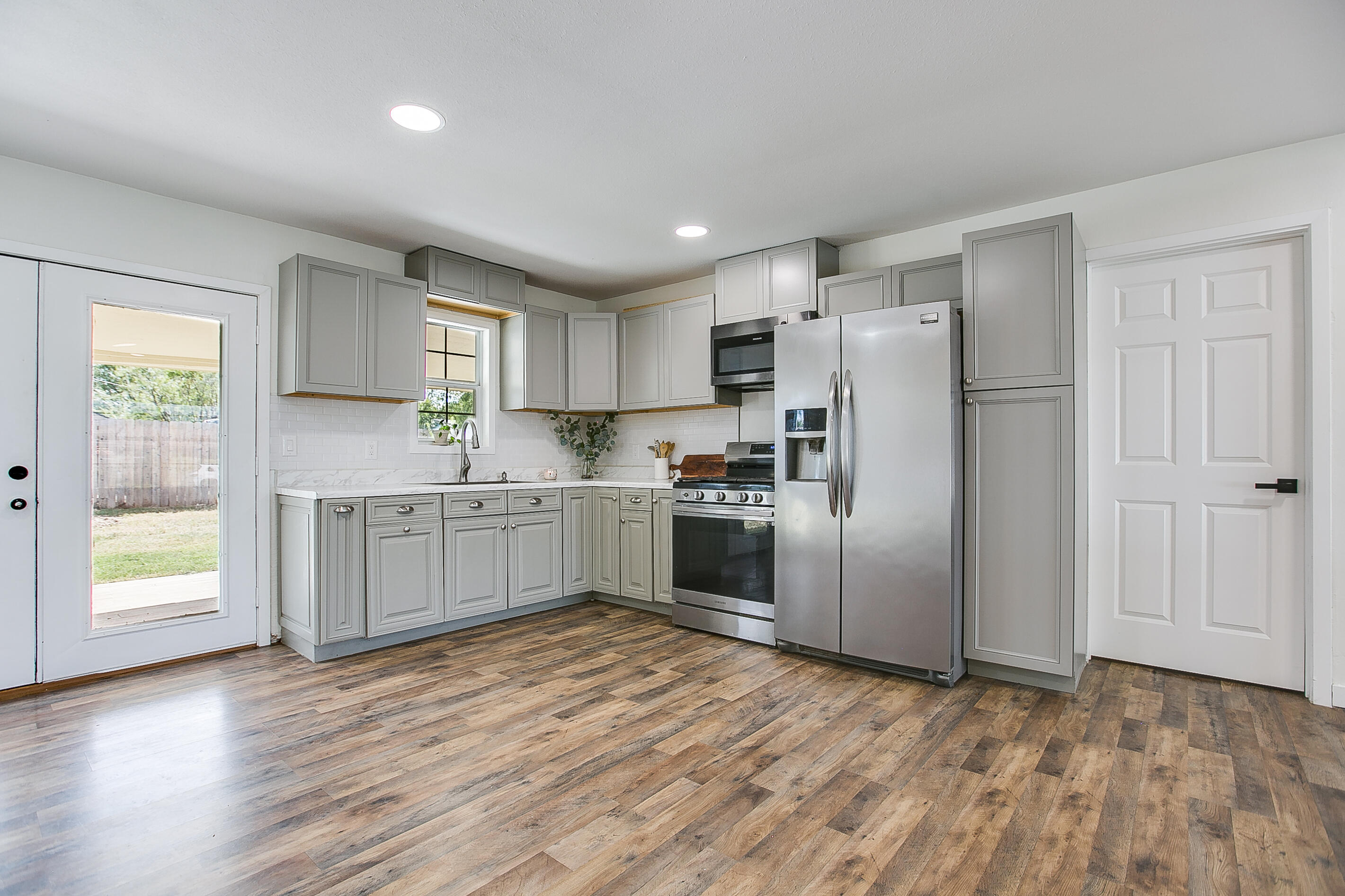 135 Maryland Street Property Photo 7