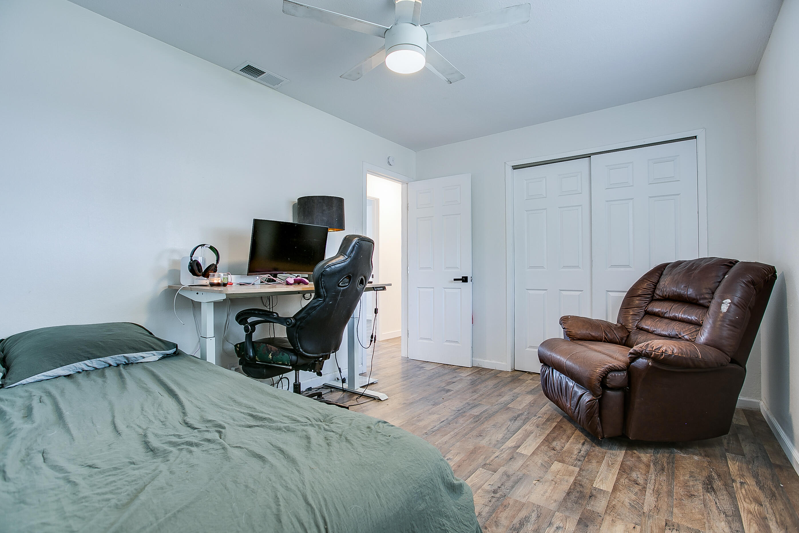 135 Maryland Street Property Photo 18