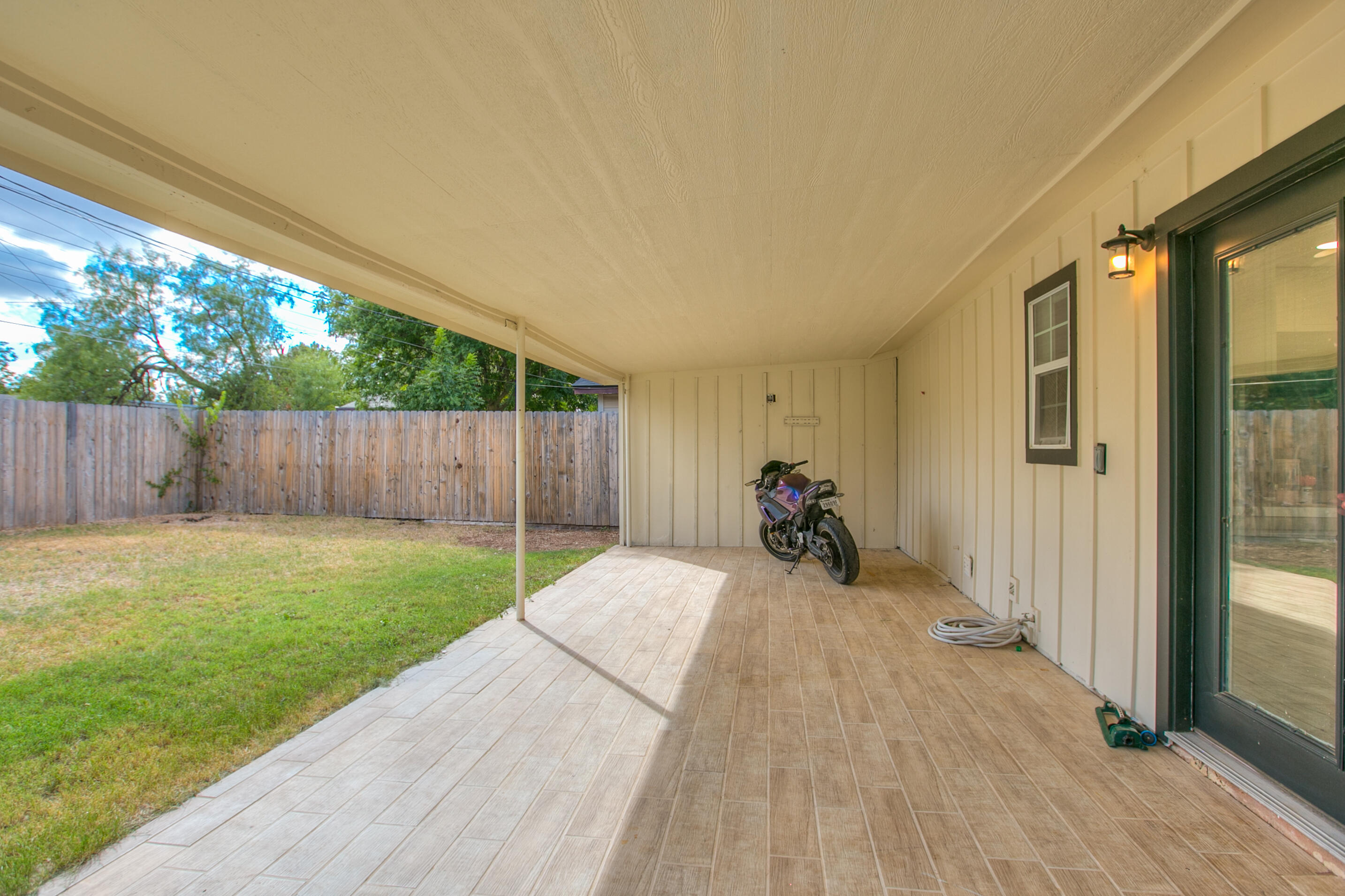 135 Maryland Street Property Photo 25