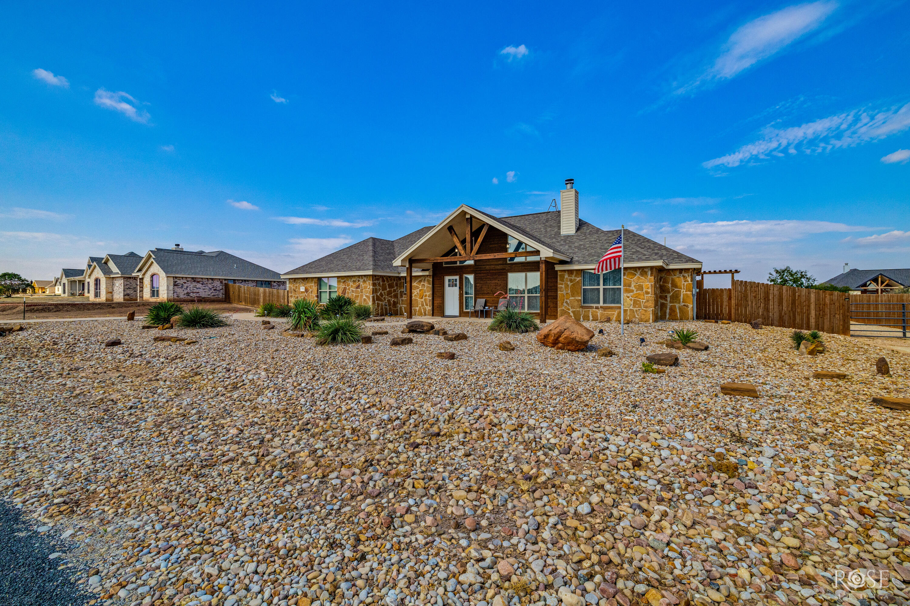 5292 Grey Wolf Lane Property Photo 3