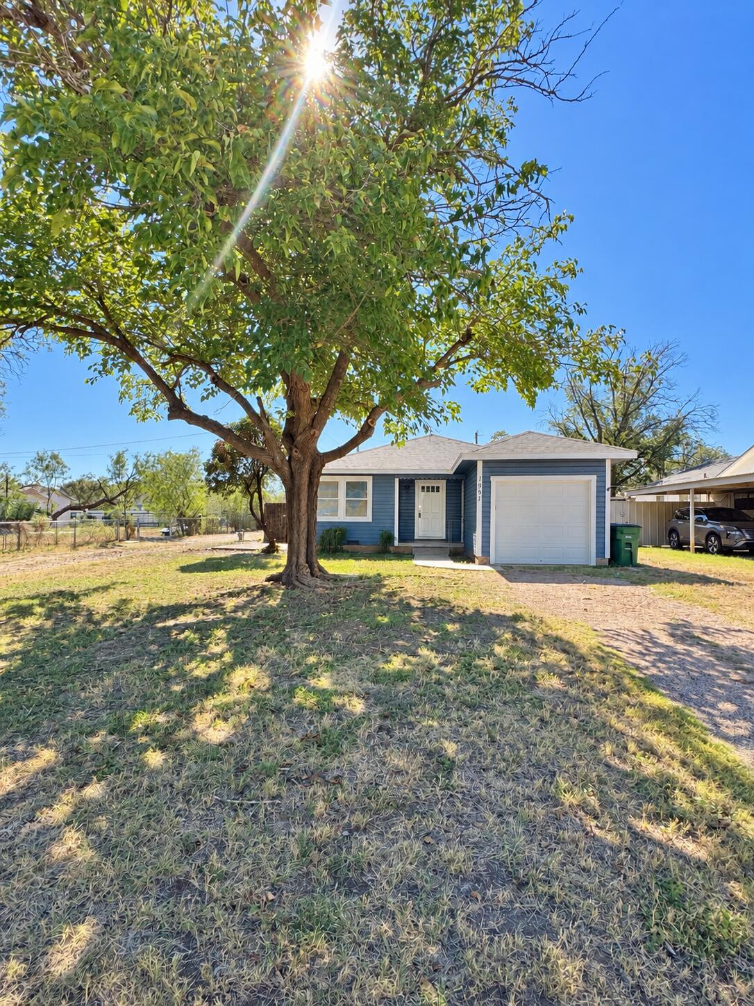 1951 Guadalupe Street Property Photo 3