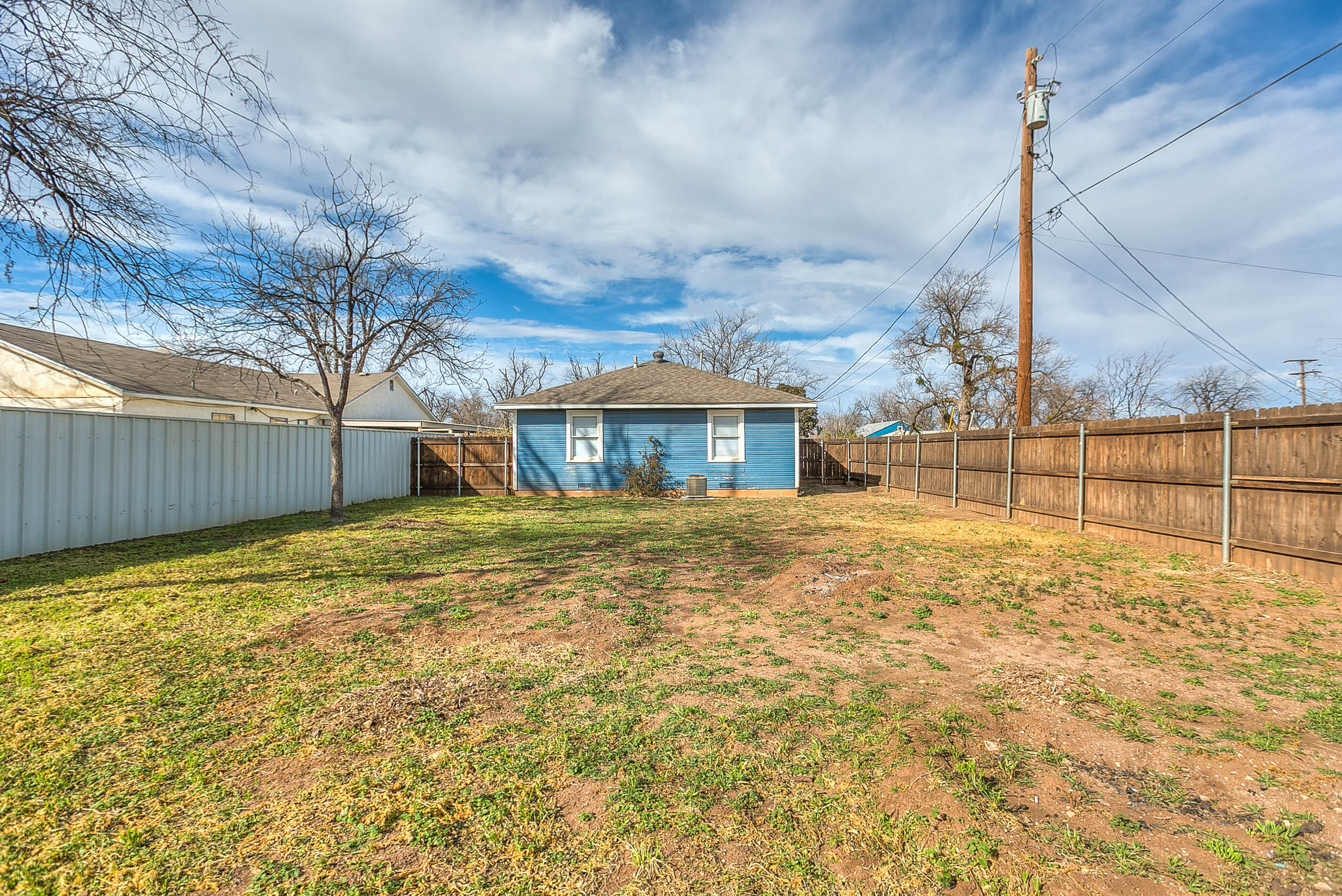 1951 Guadalupe Street Property Photo 16